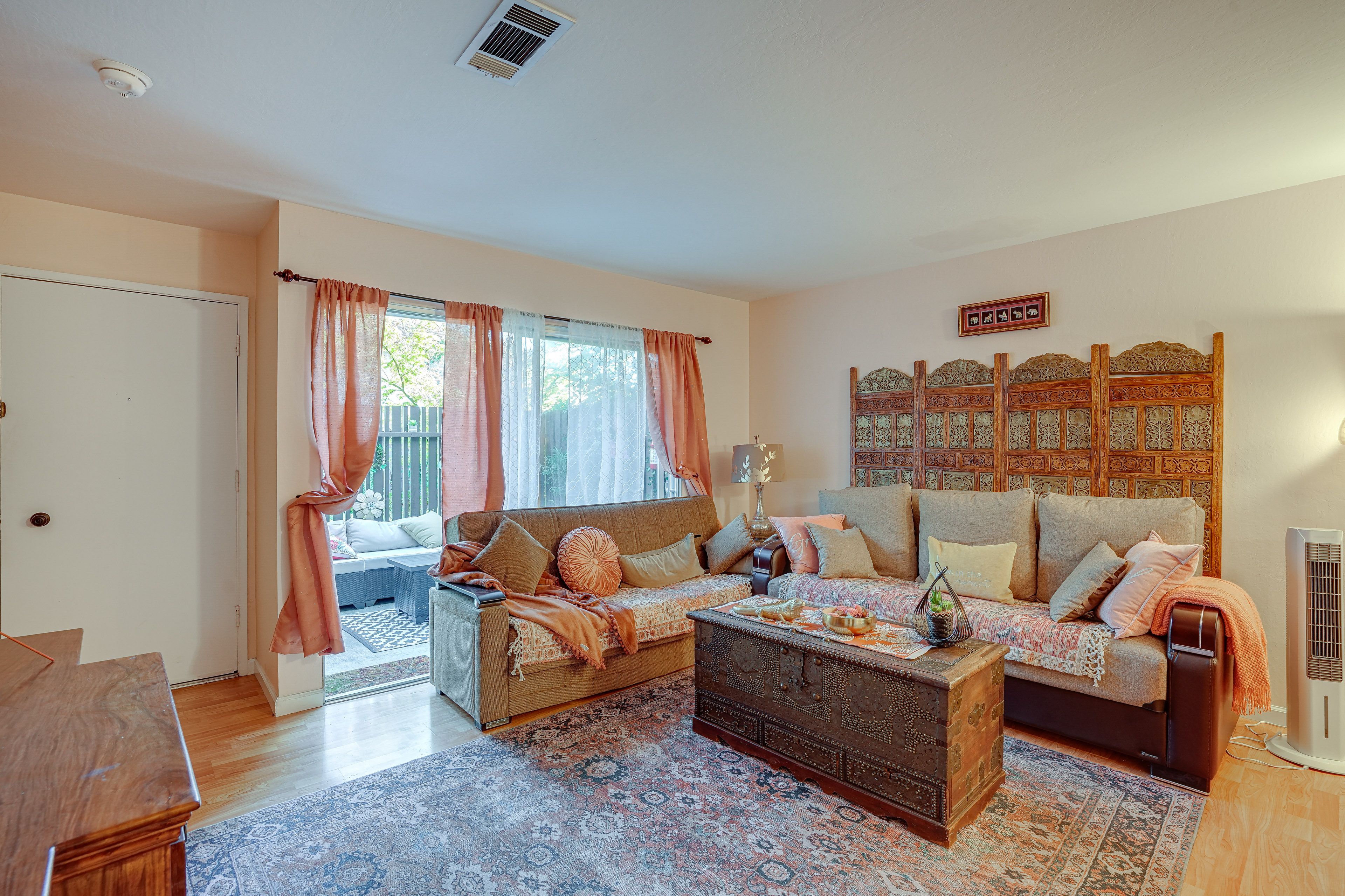 Living Room | 2 Full Sleeper Sofas | Smart TV | WiFi