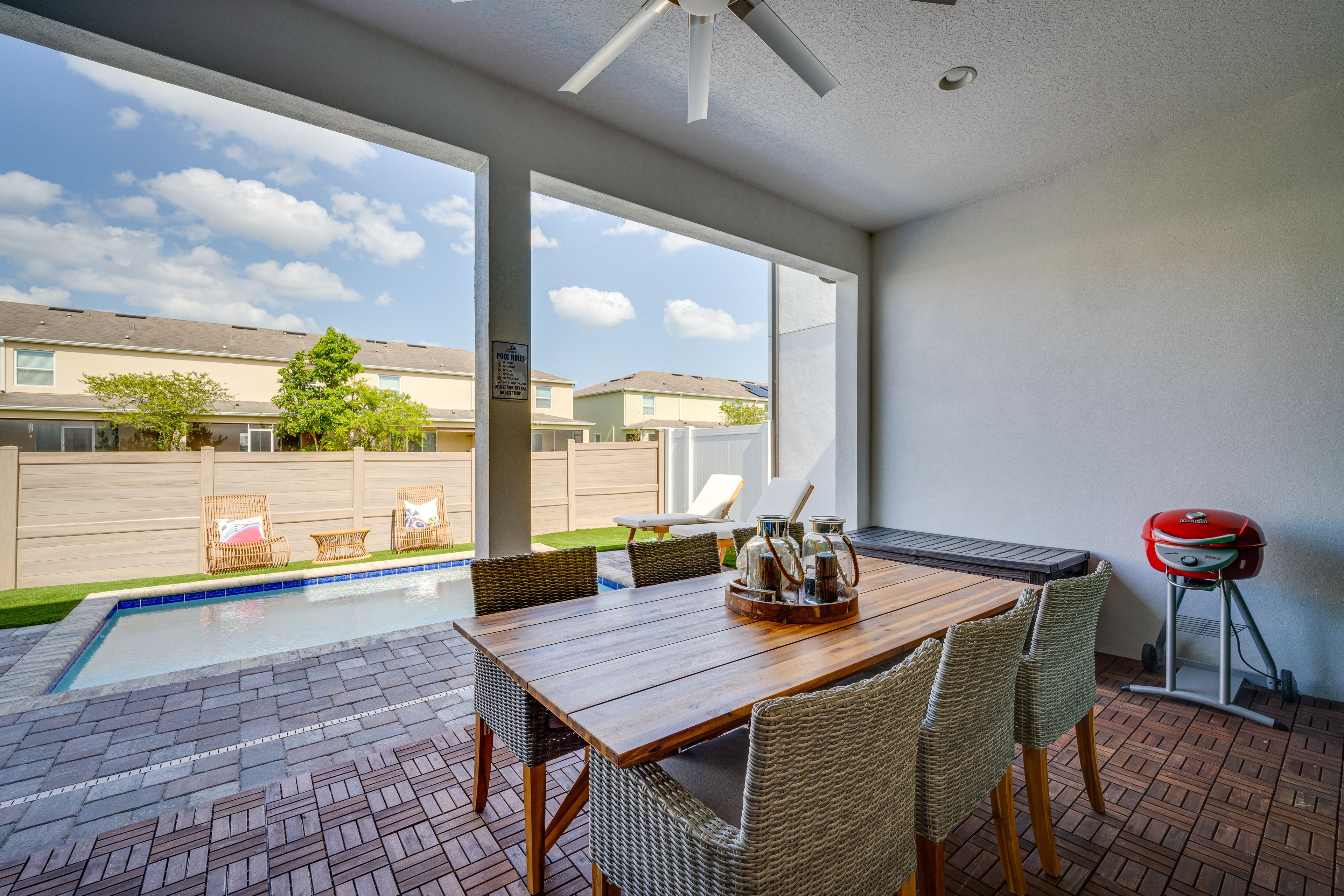 Covered Patio | Grill