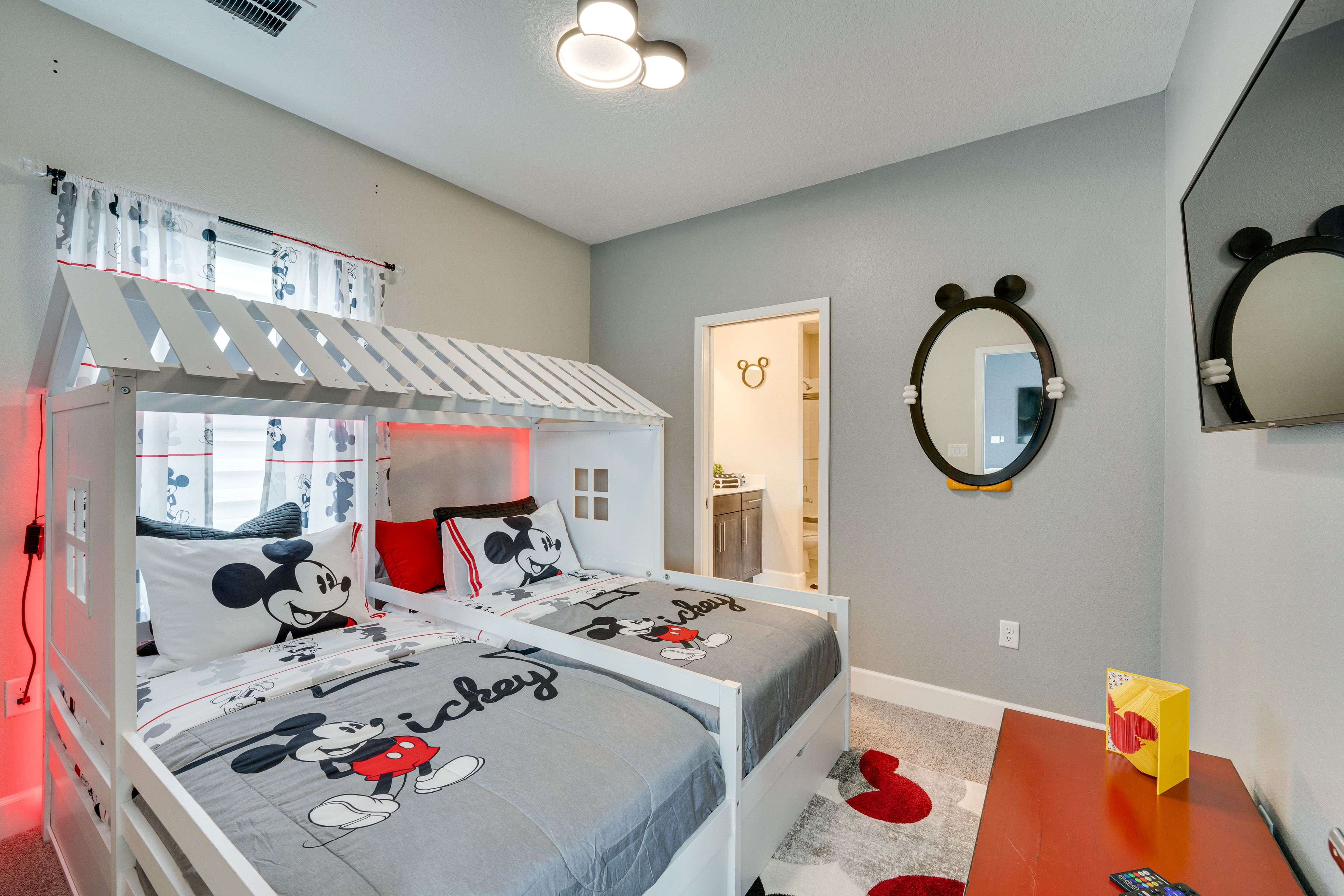Bedroom 5 | 2 Twin Beds | 2nd Floor
