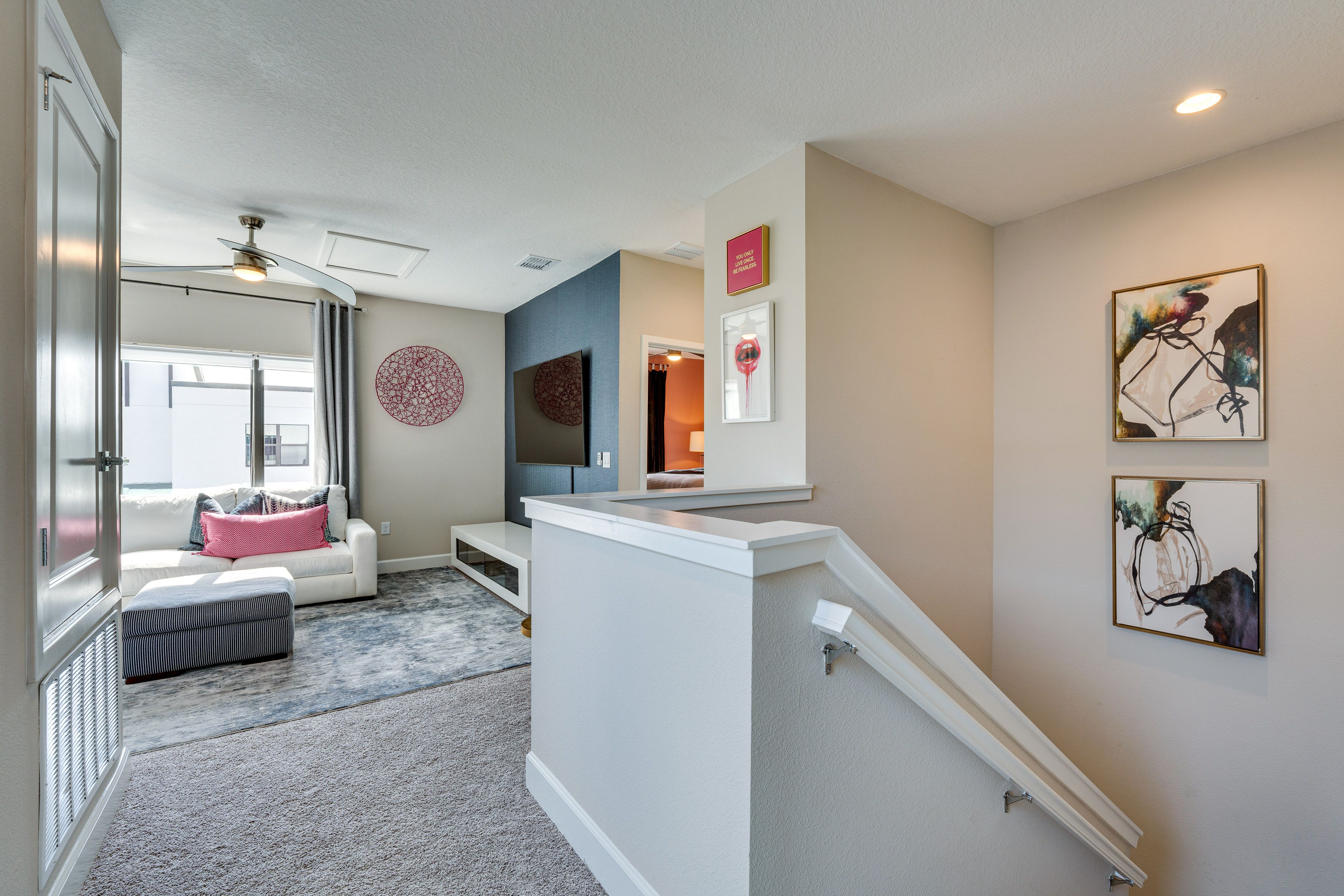 Additional Living Area | Smart TV | 2nd Floor