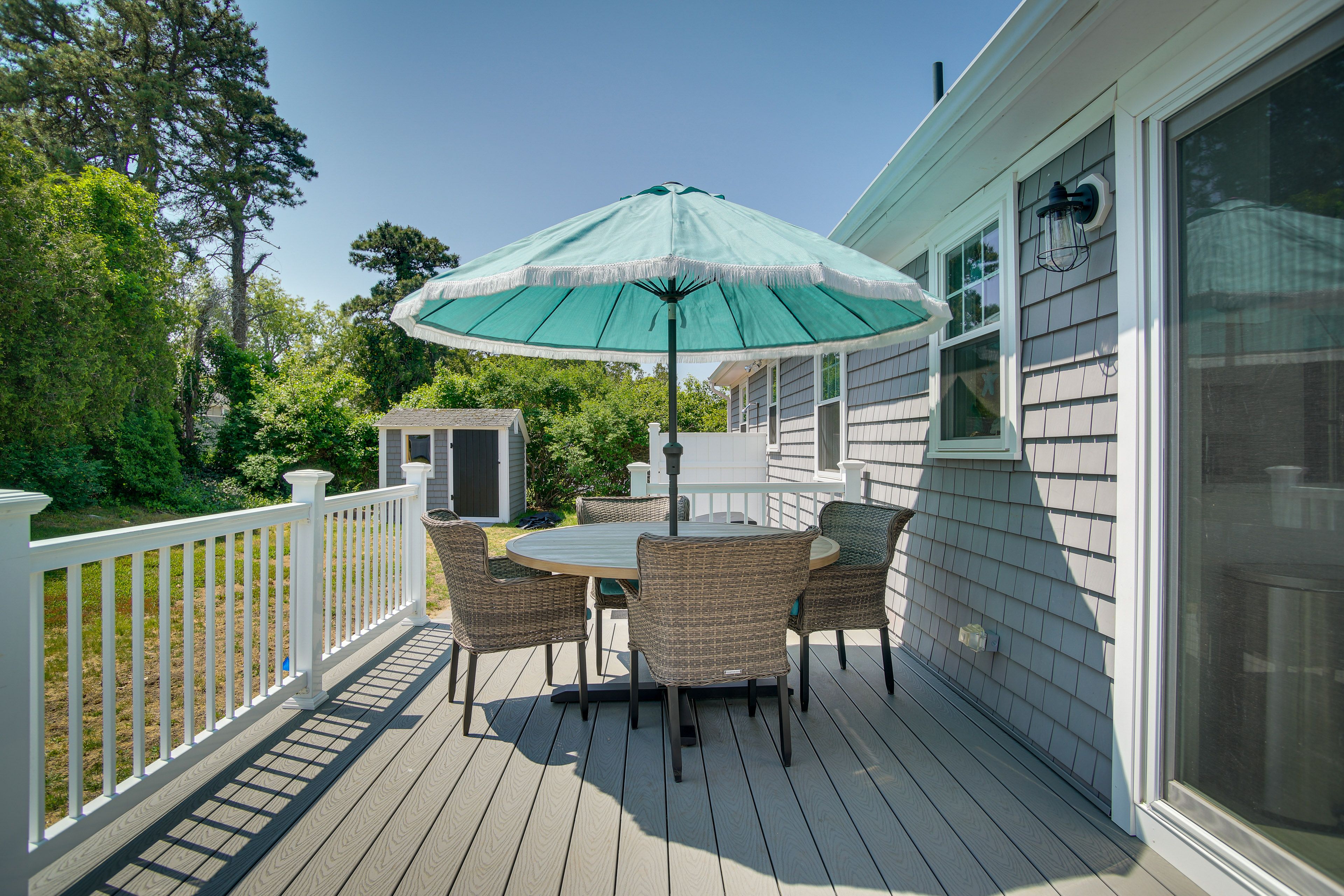 Furnished Deck