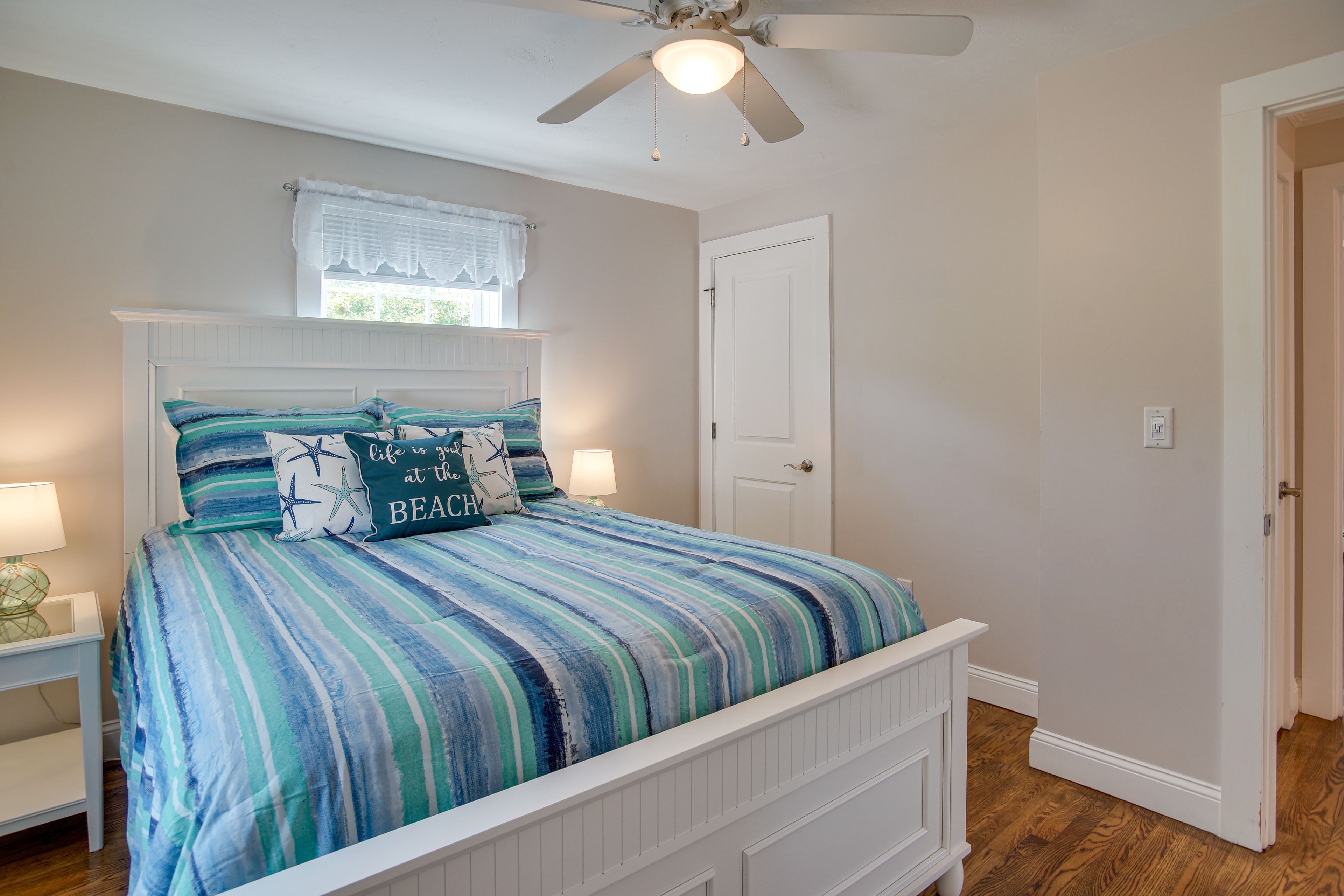 Bedroom 1 | Main Level | Queen Bed | Linens Not Provided