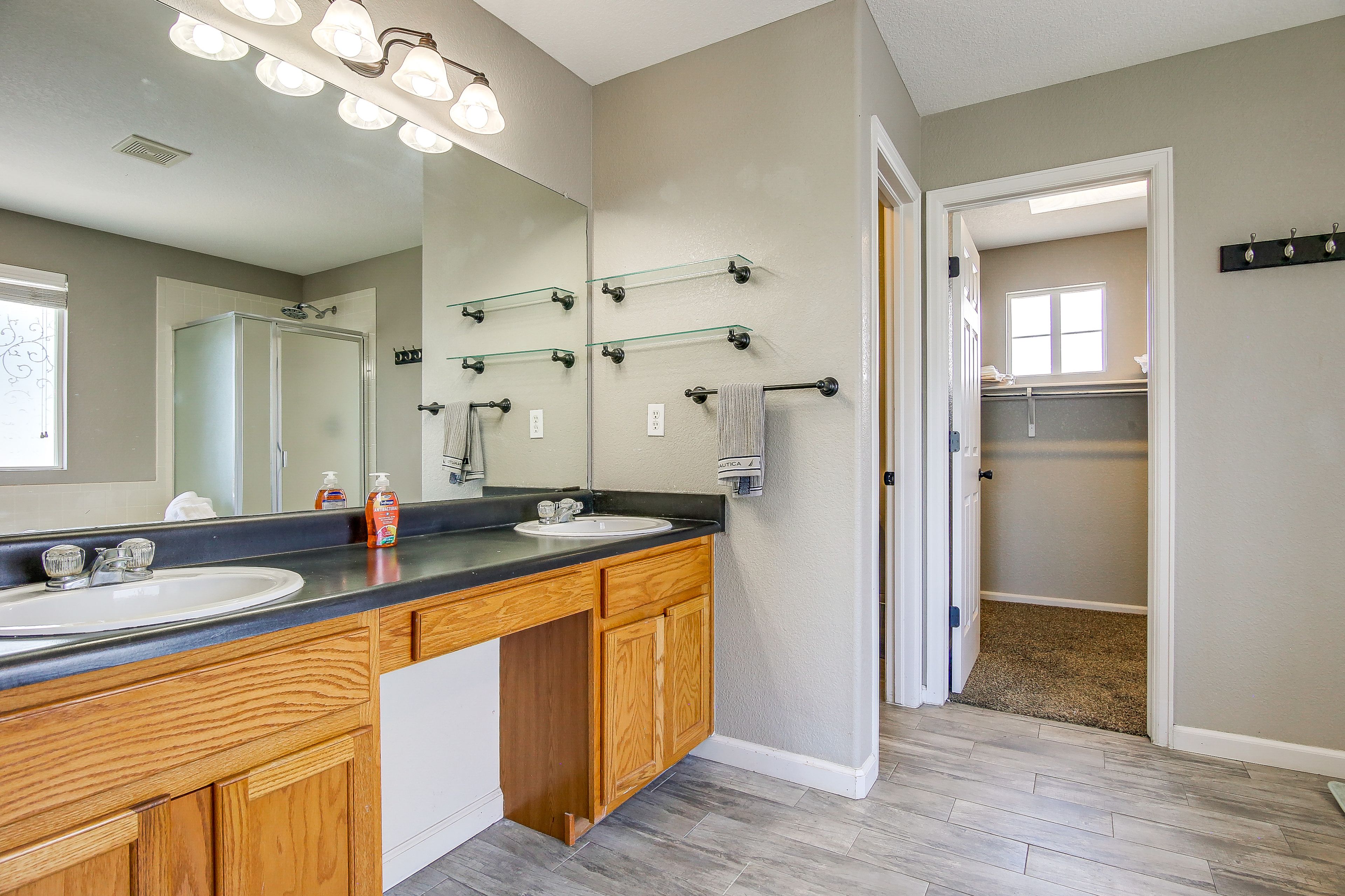En-Suite Bathroom