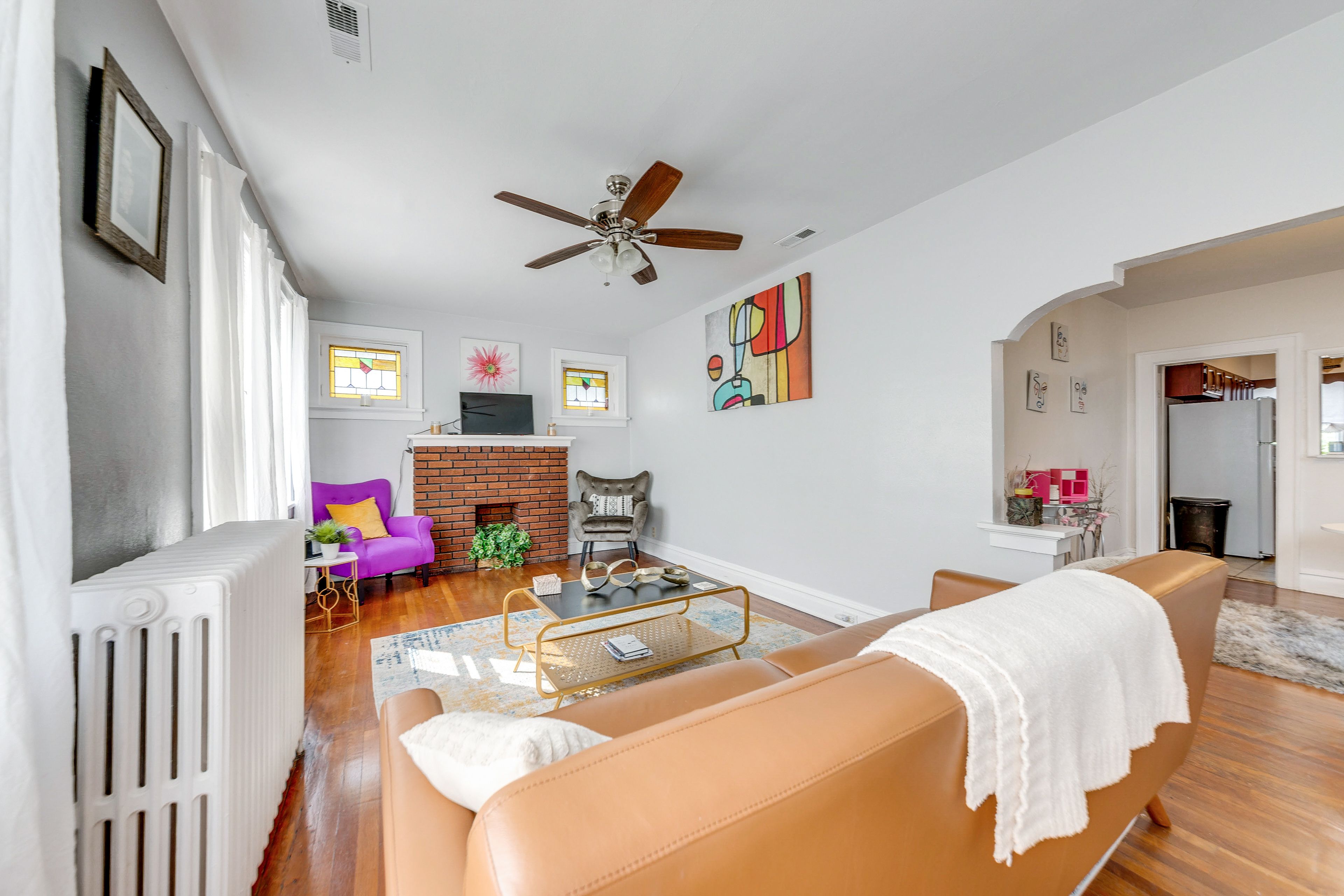 Living Area | Smart TV | Board Games