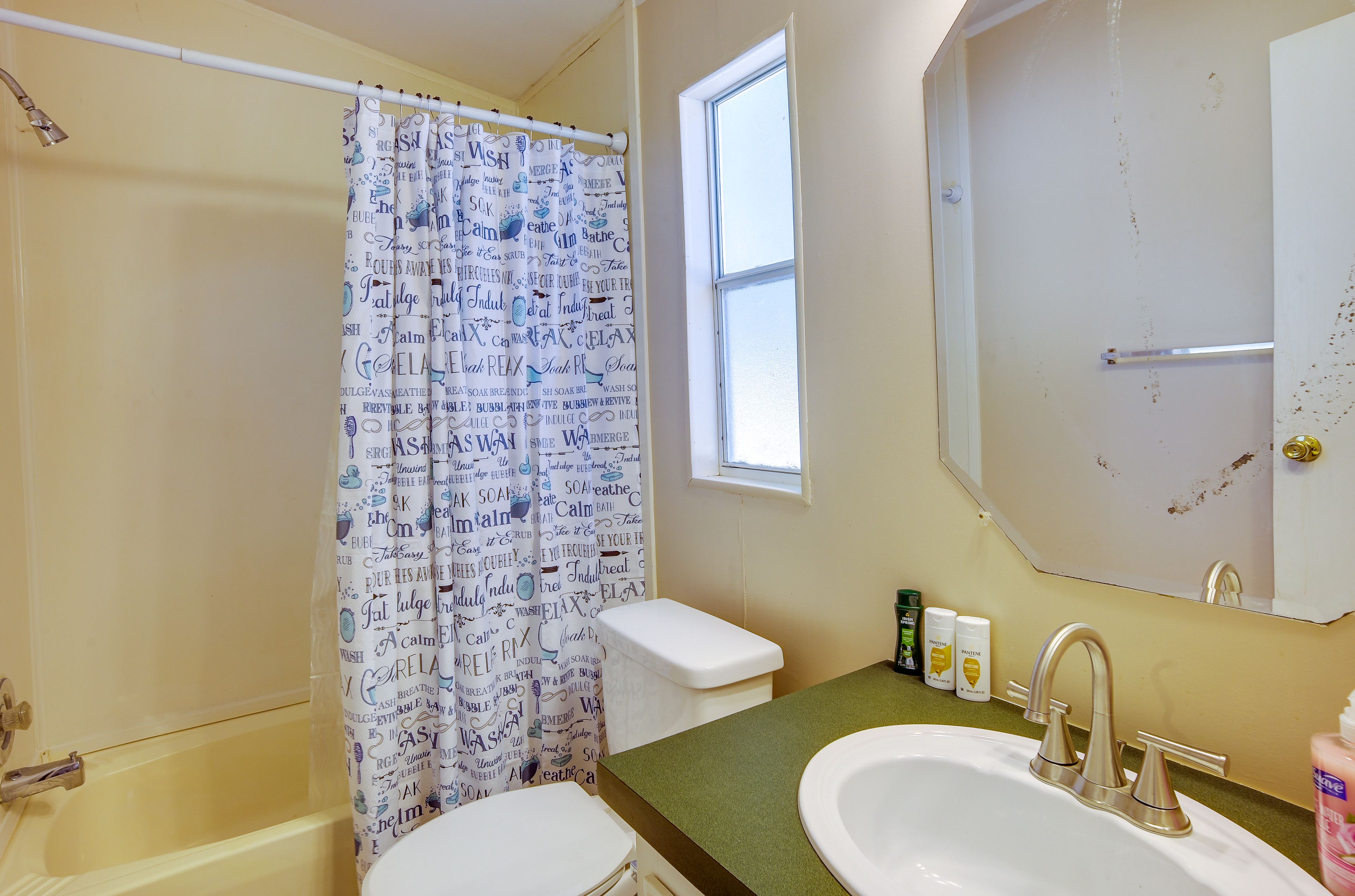 Full Bathroom