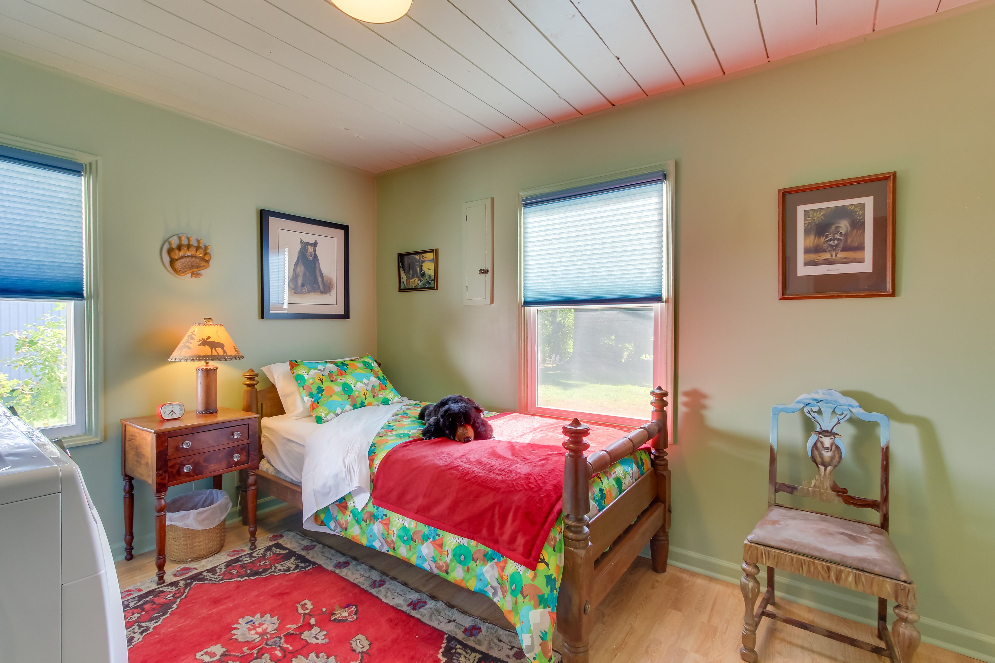 Bedroom 2 | Twin XL Bed | In-Unit Laundry