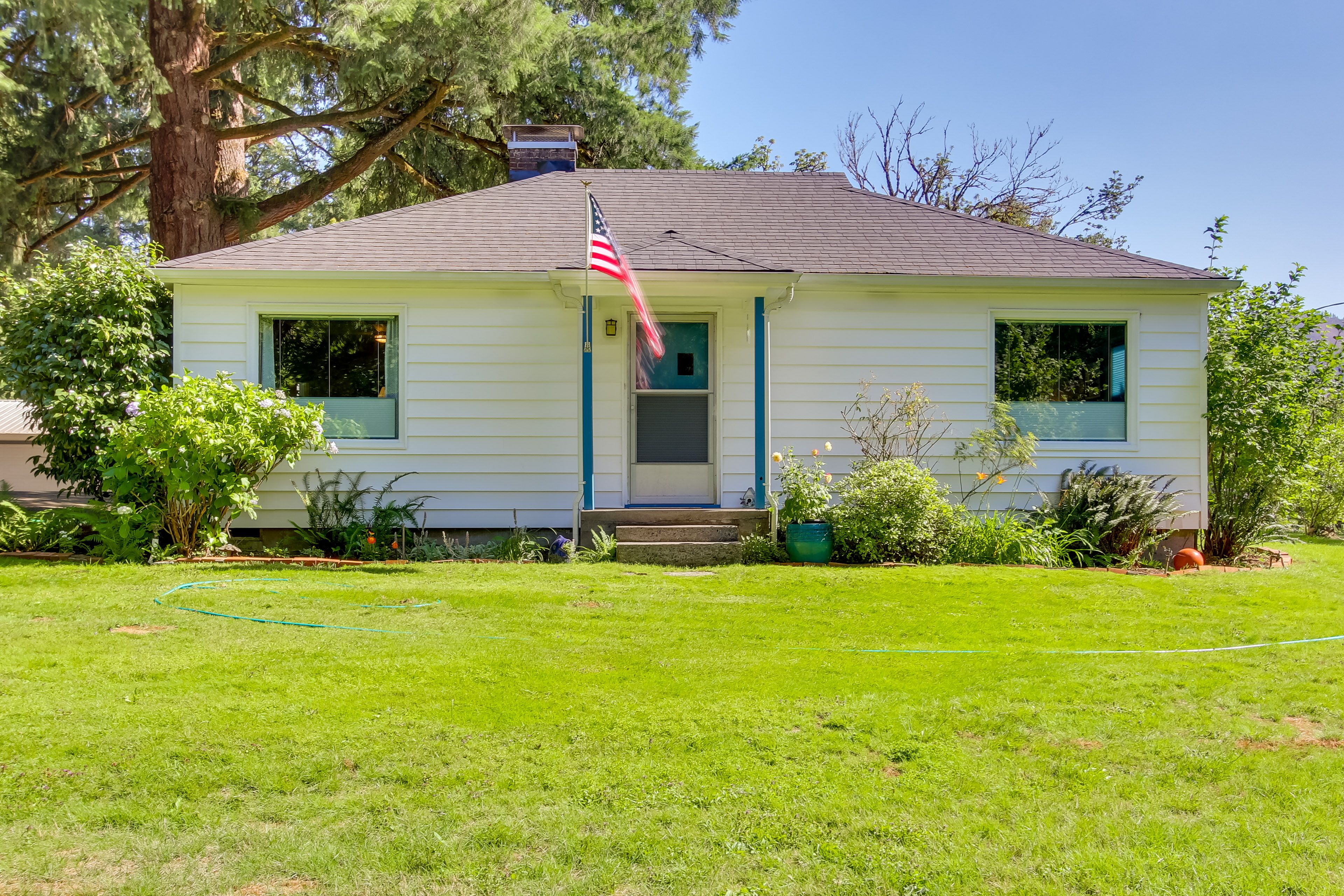 Cottage Exterior | Large Backyard | Near Leaburg Canal & McKenzie River