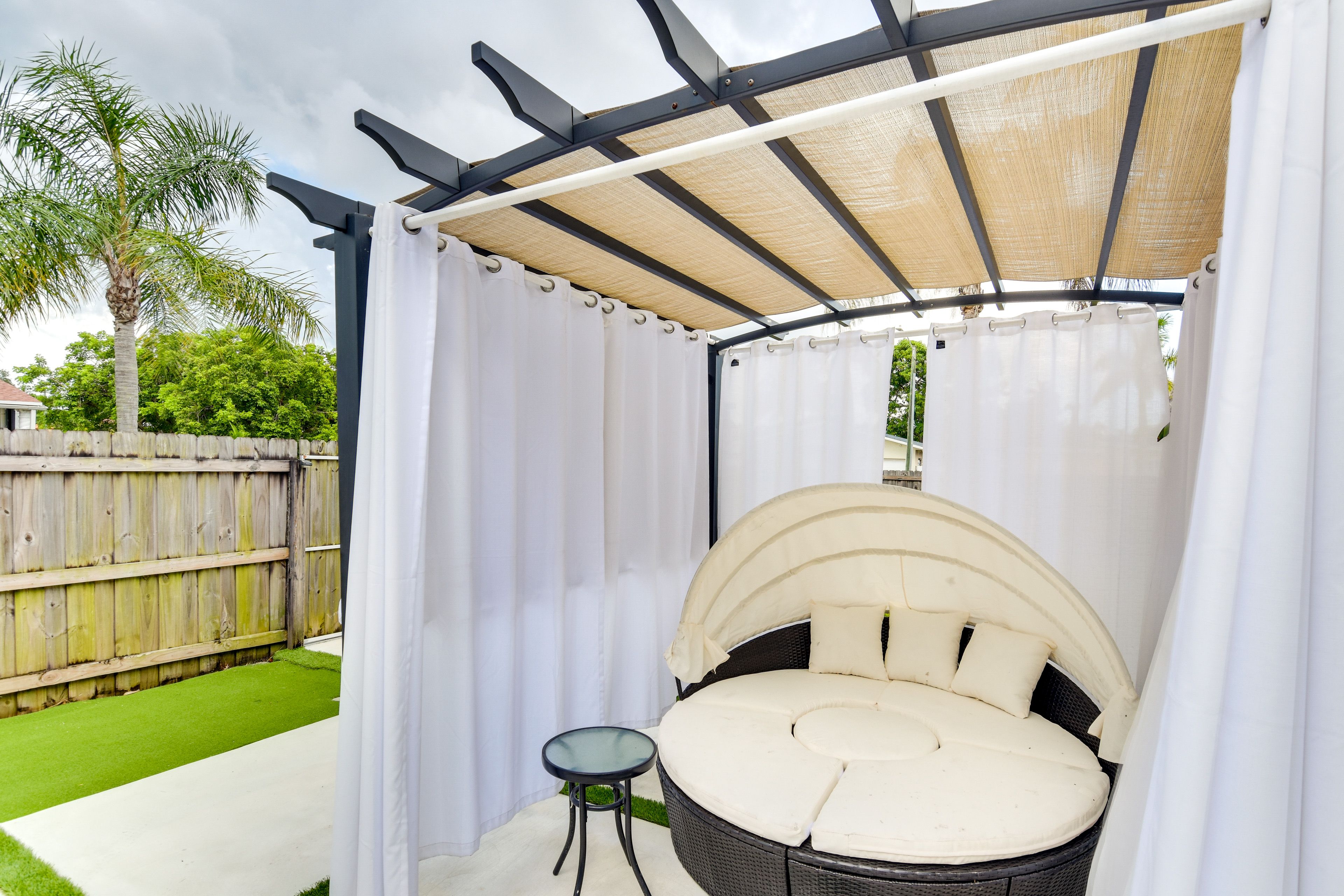 Covered Pergola w/ Daybed