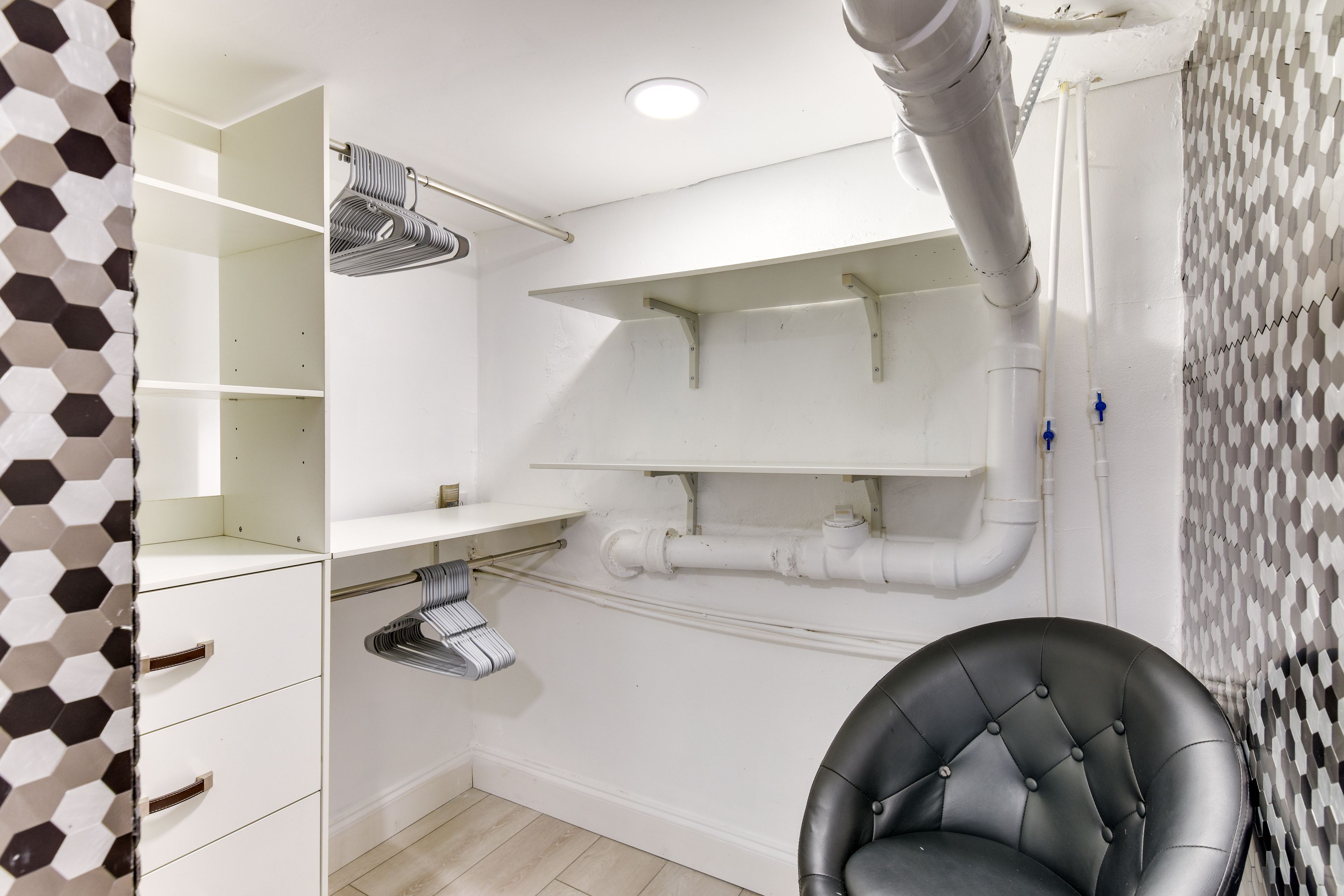 Full Bathroom | Closet Space