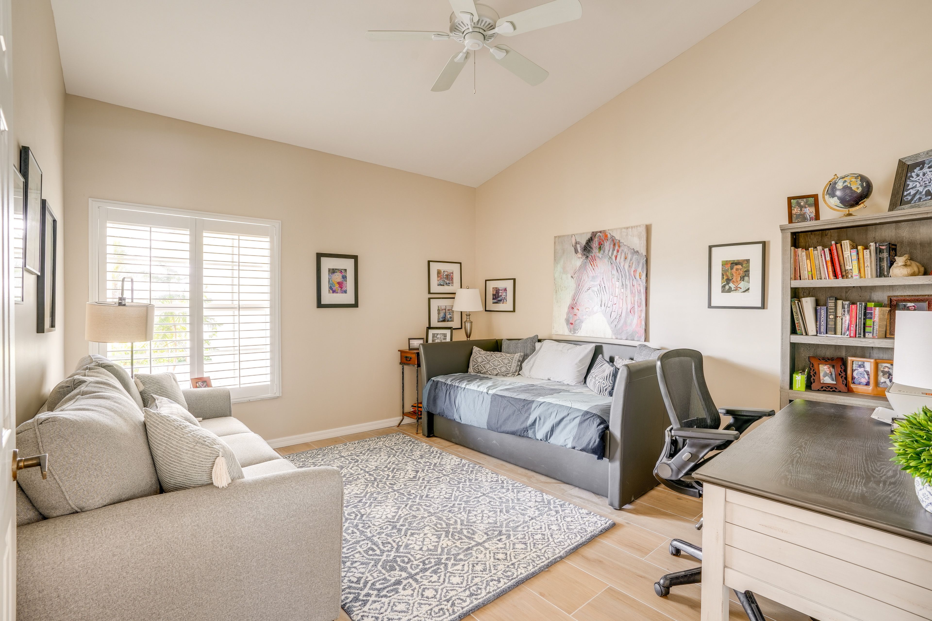 Bedroom 3 | Twin Daybed w/ Twin Trundle