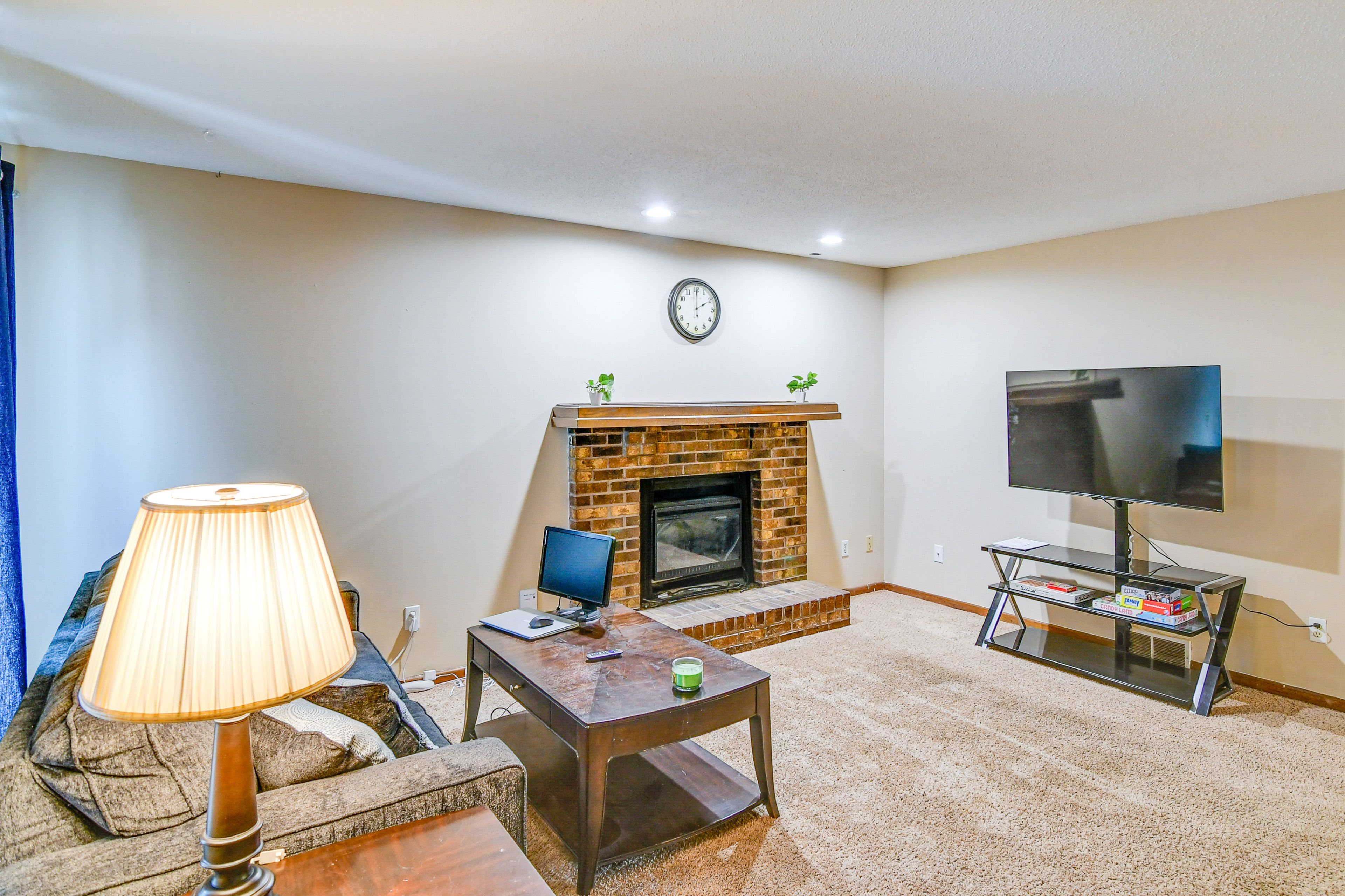 Living Room | Queen Sleeper Sofa | 1st Floor