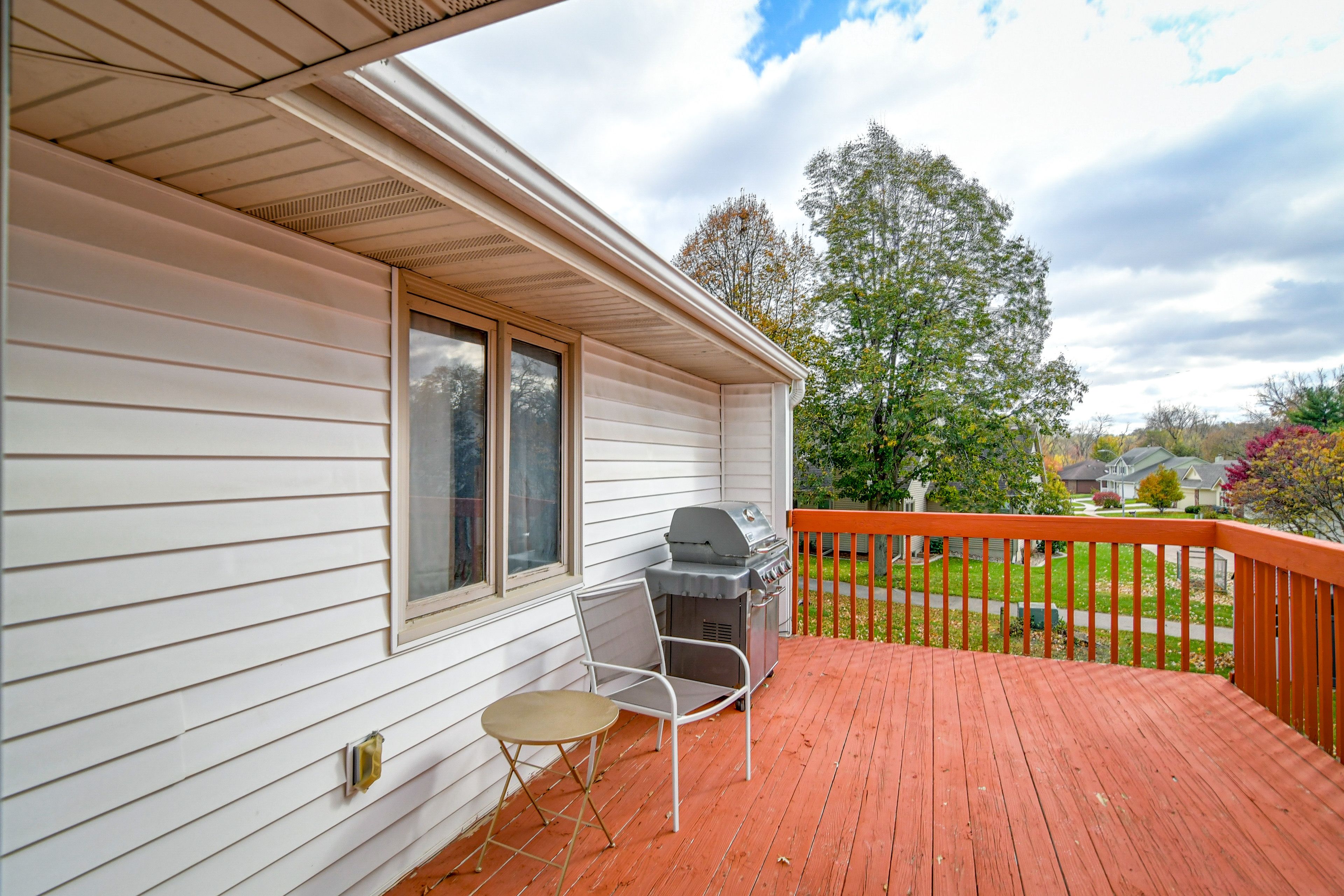 Deck | Gas Grill
