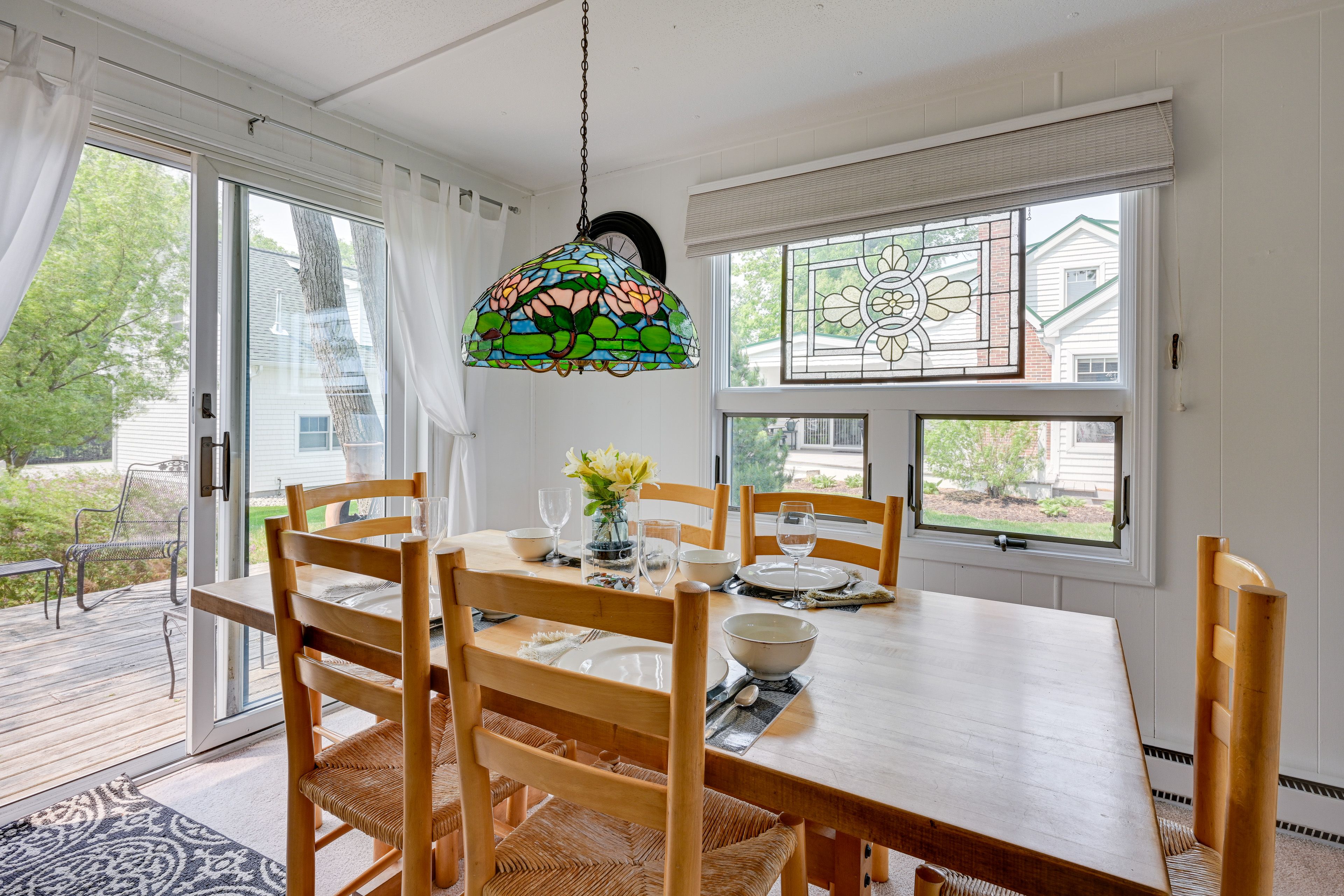 Dining Area | Dishware & Flatware | Free WiFi