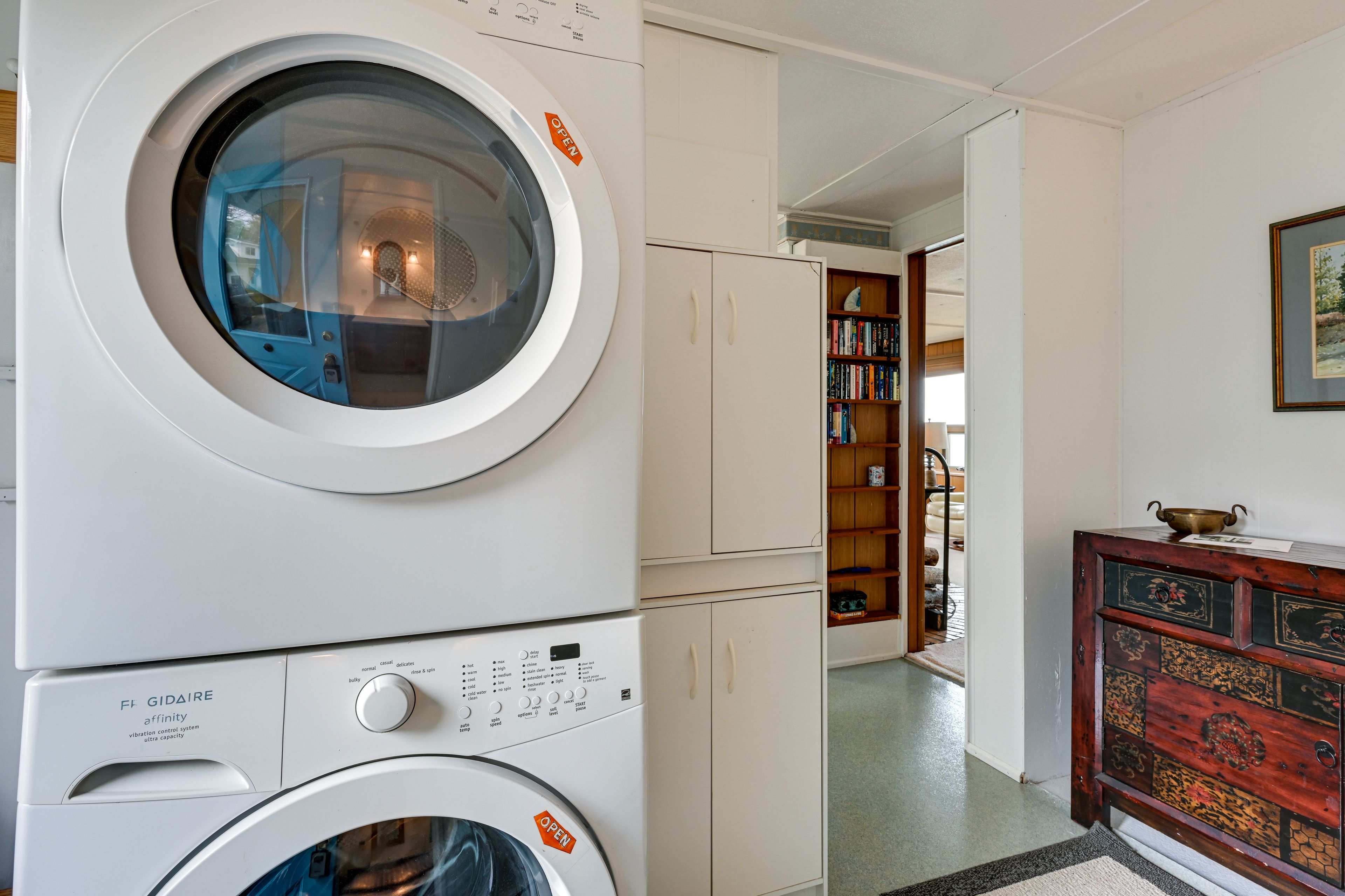 Laundry Room | Detergent Provided