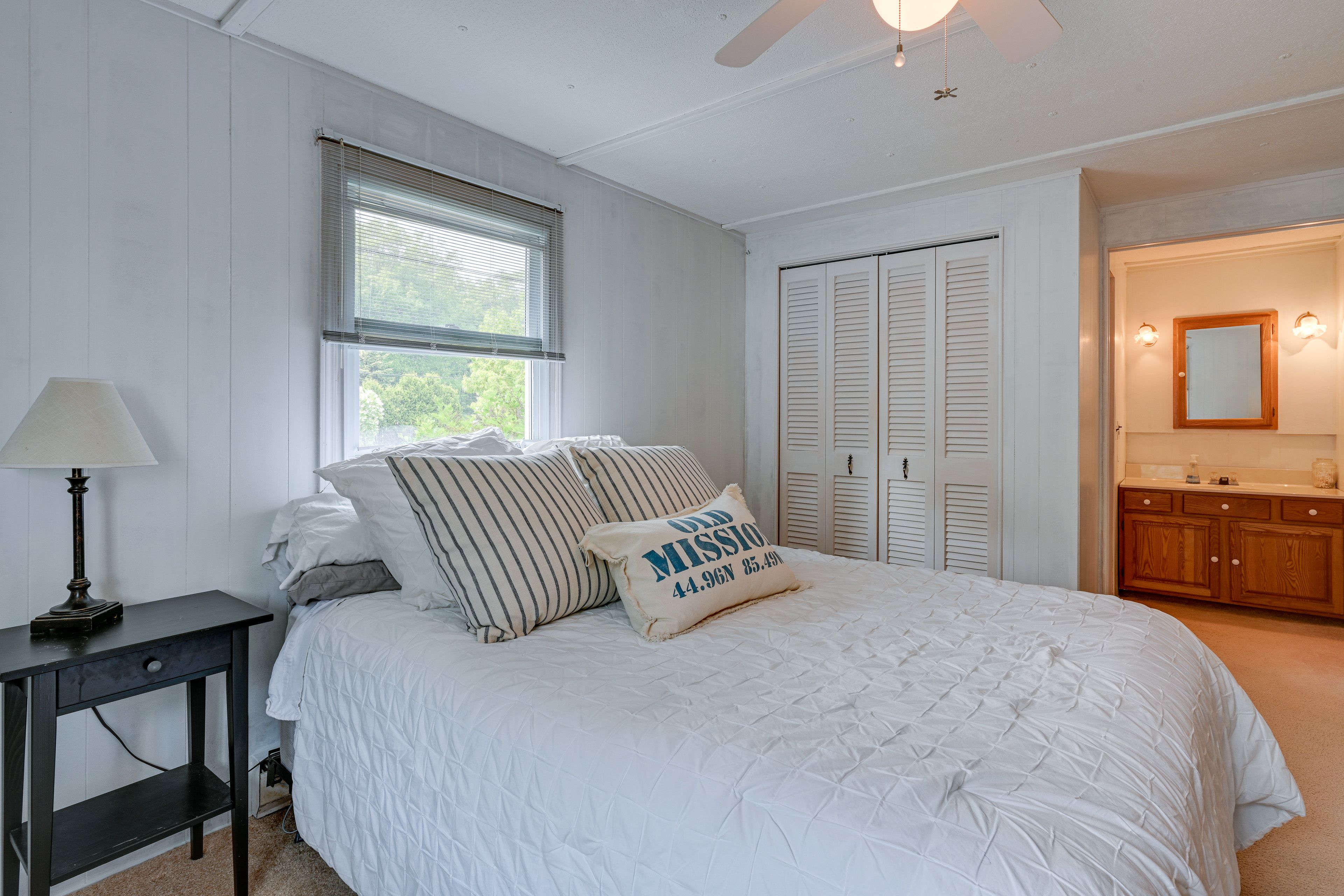 Bedroom 2 | Queen Bed | En-Suite Bathroom