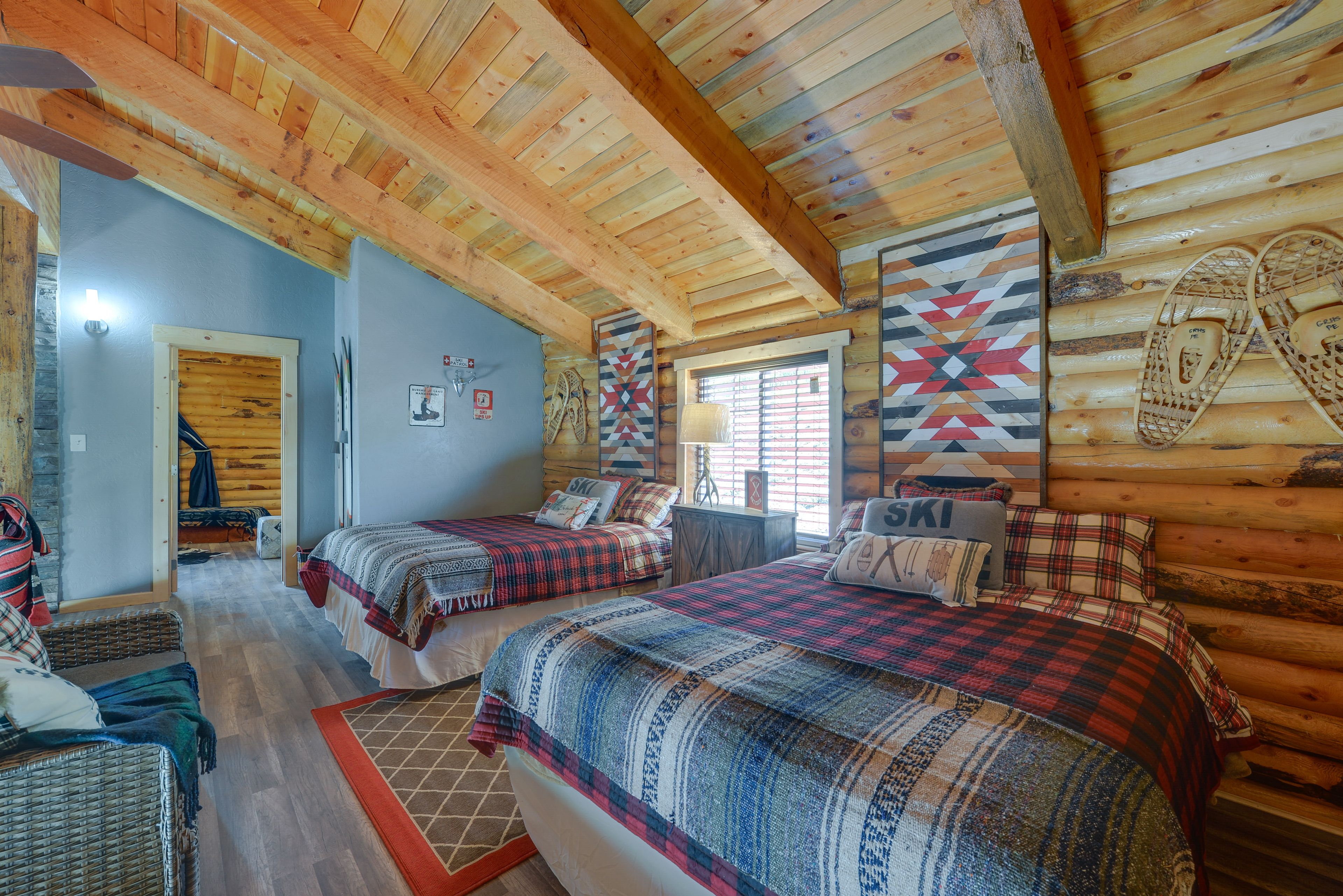 Loft | 2 Queen Beds