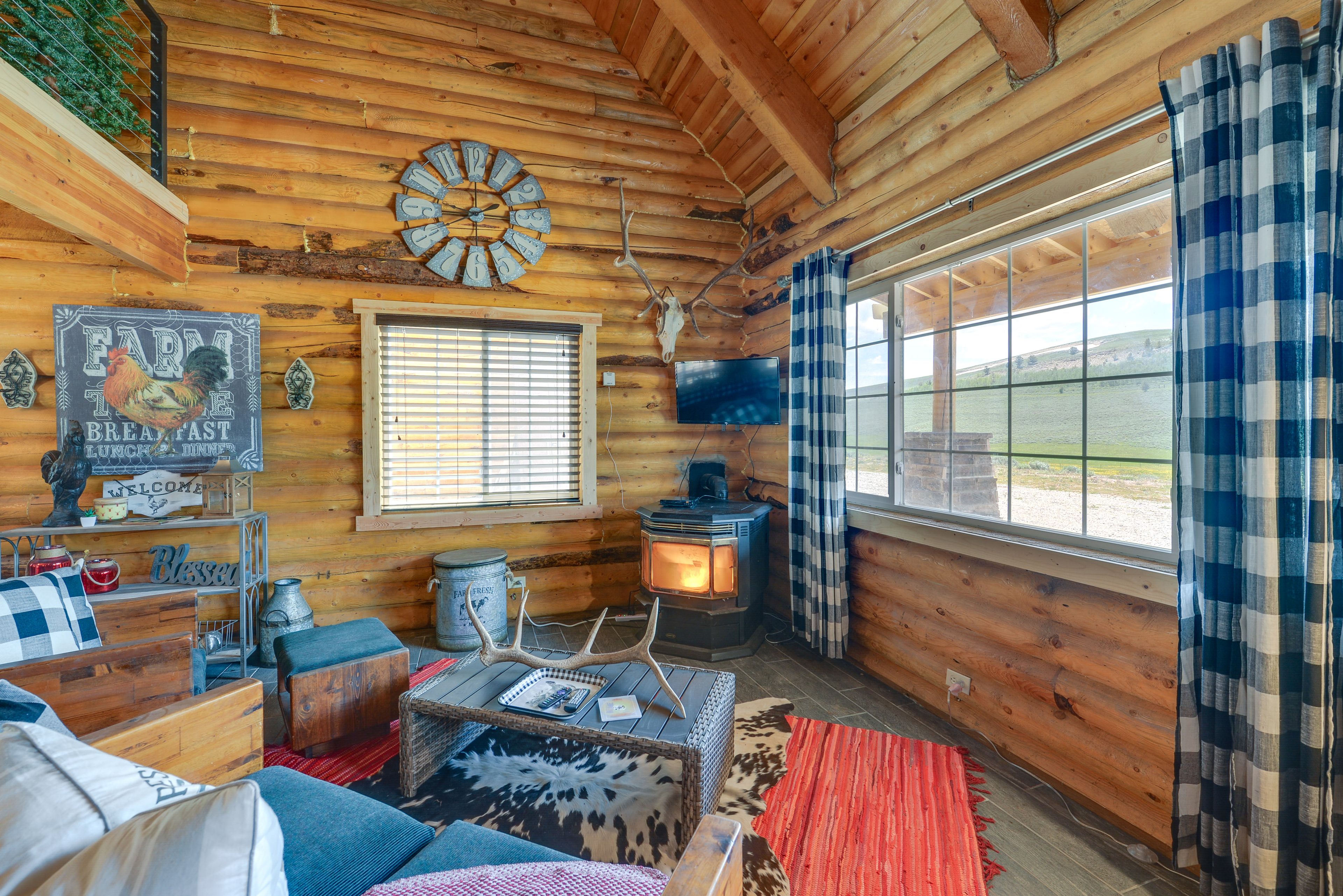 Living Room | Free WiFi | Flat-Screen TV w/ Cable | Wood-Burning Fireplace