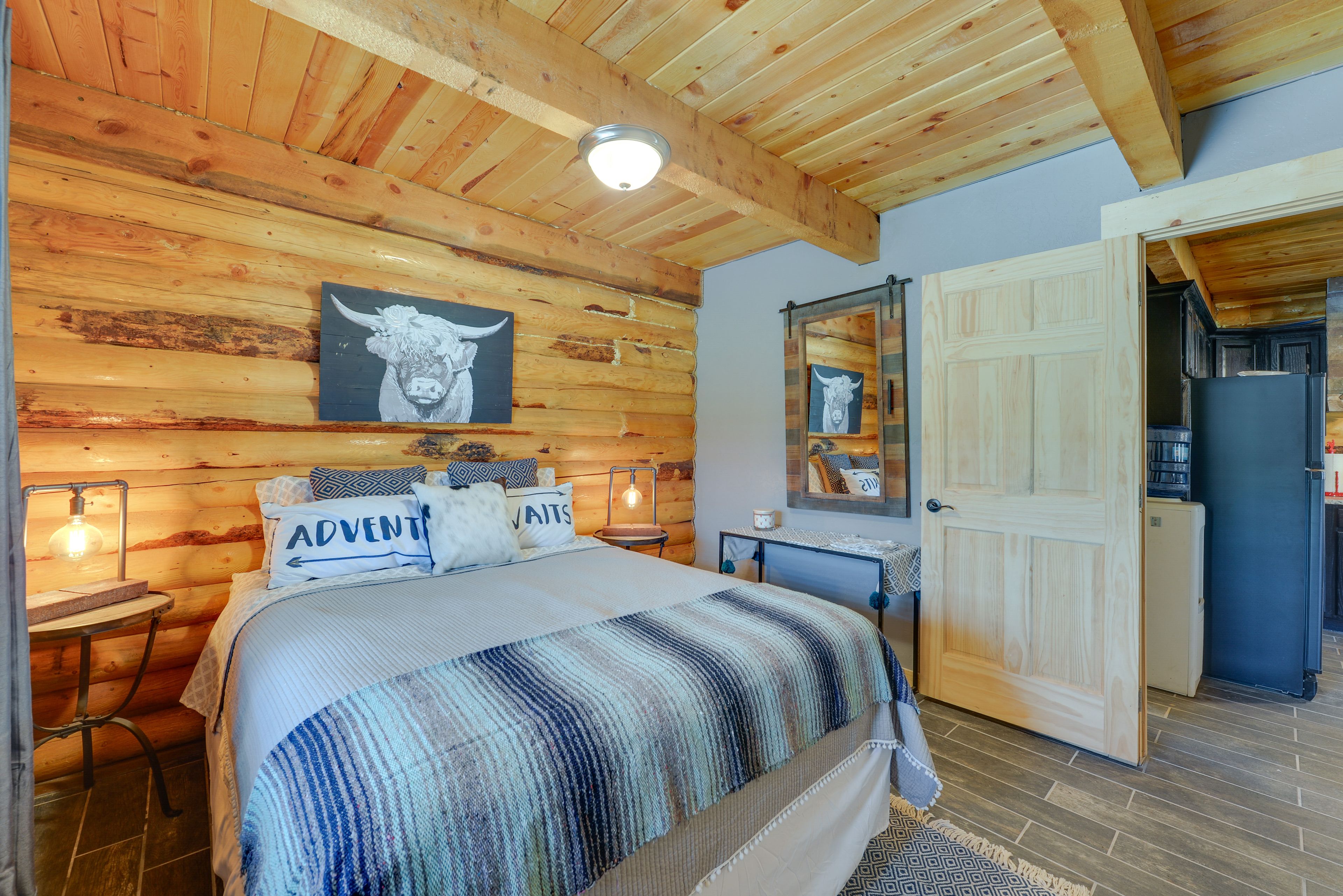 Bedroom 1 | King Bed | Linens Provided
