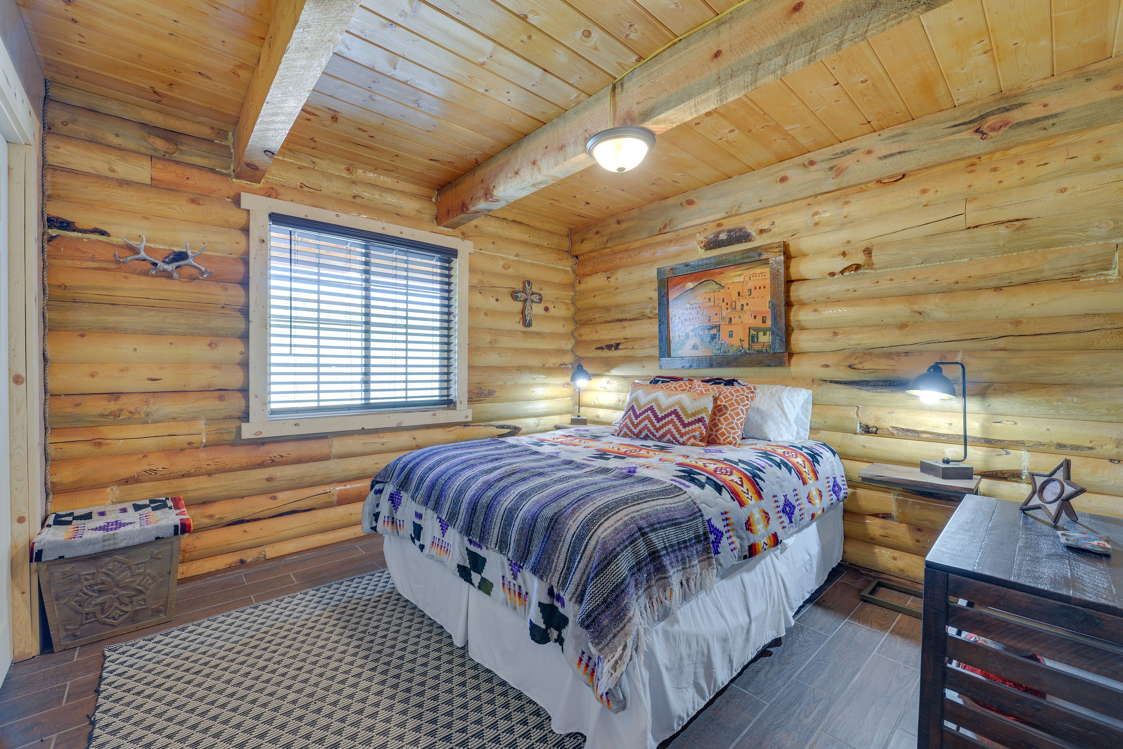 Bedroom 1 | Queen Bed | Linens Provided