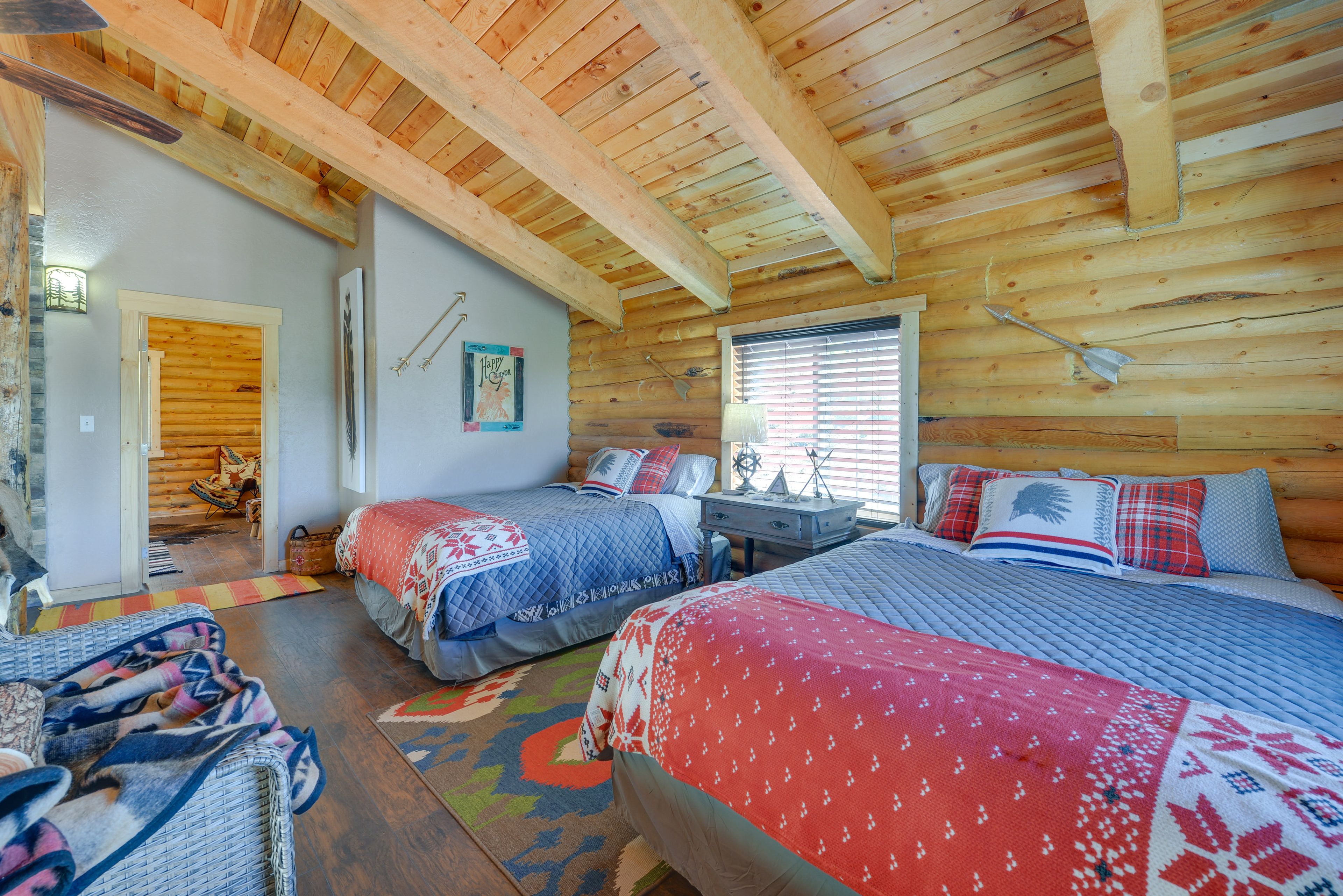 Loft | 2 Queen Beds