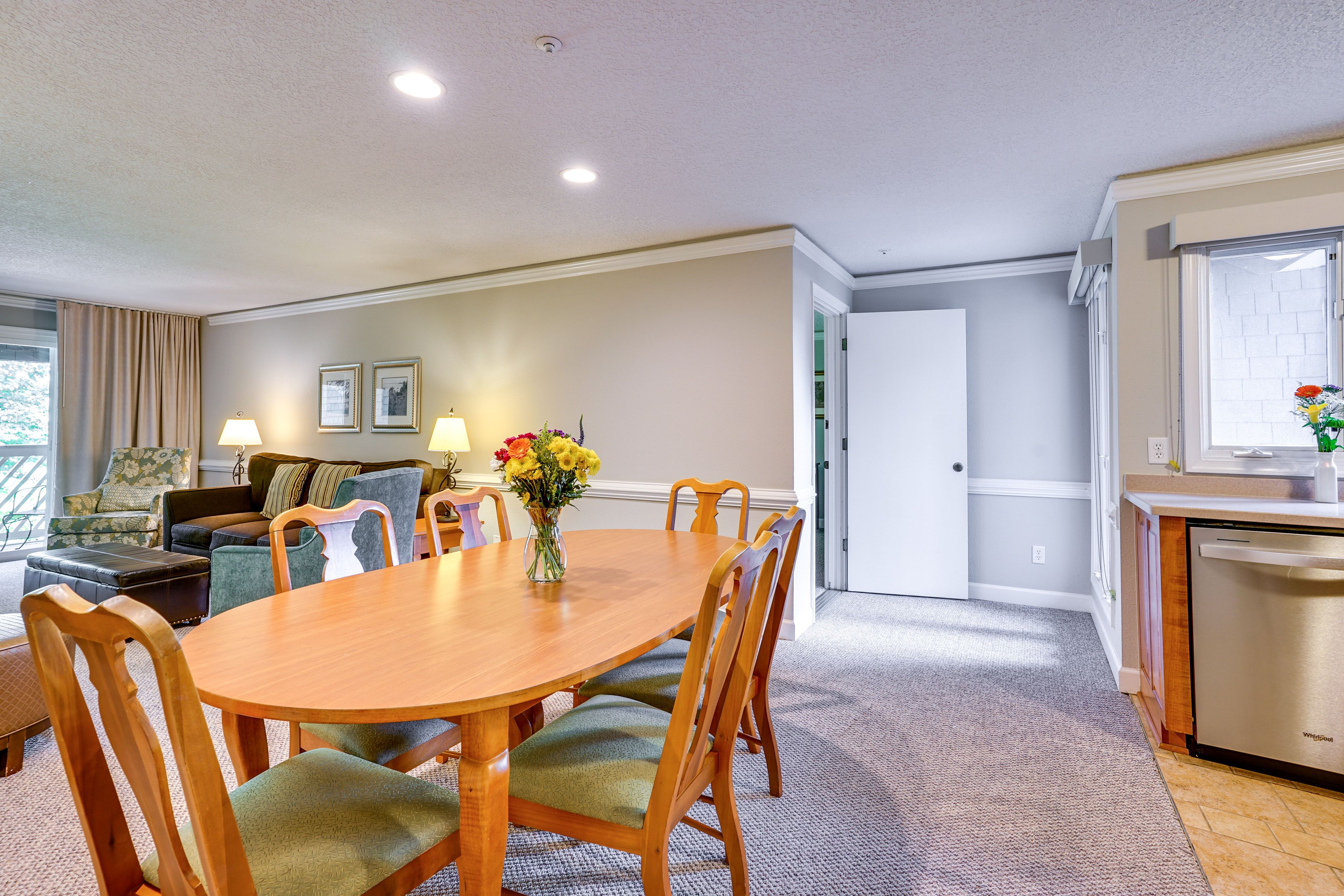 Dining Room | Open Floor Plan