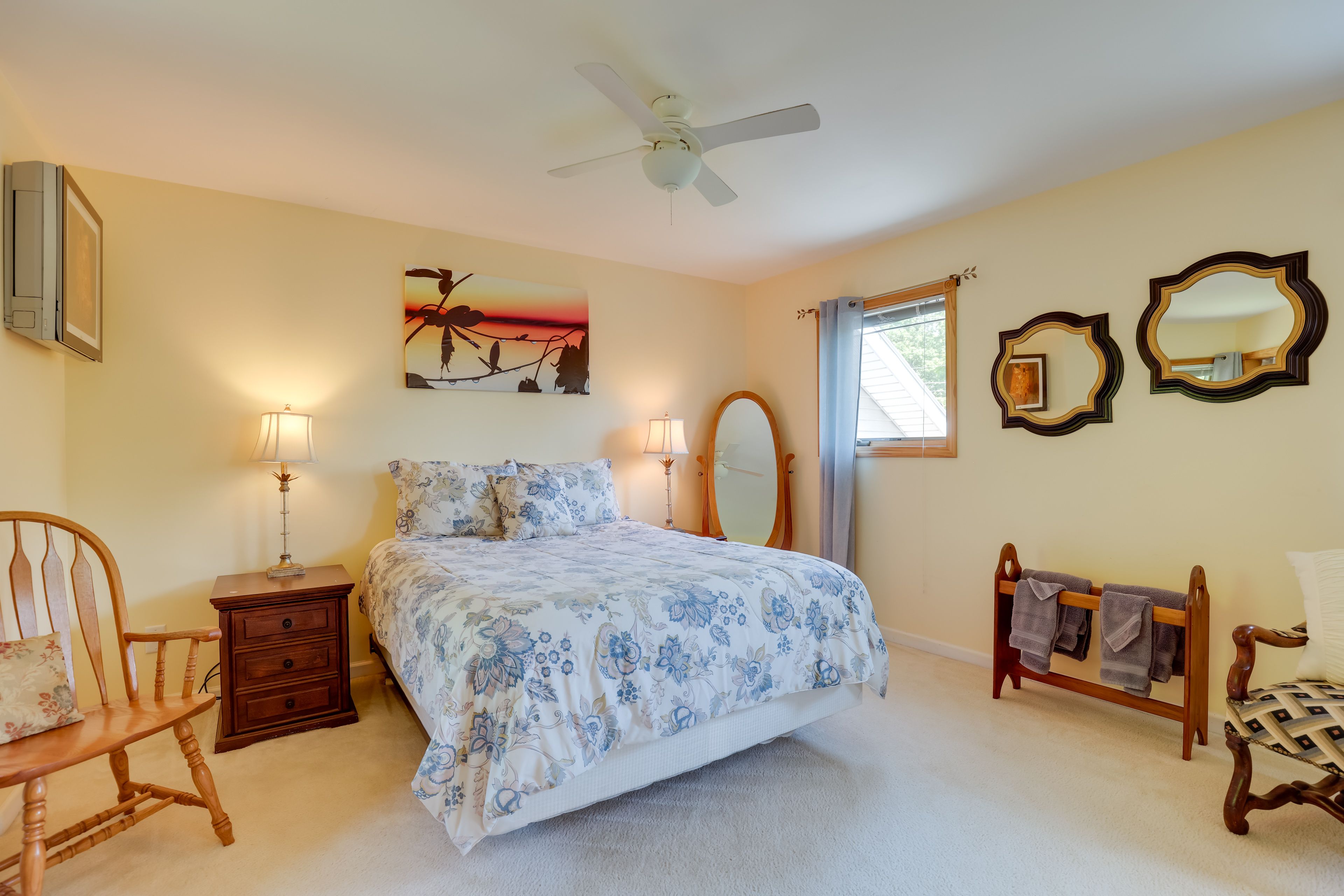 Bedroom 3 | 3rd Floor | Queen Bed