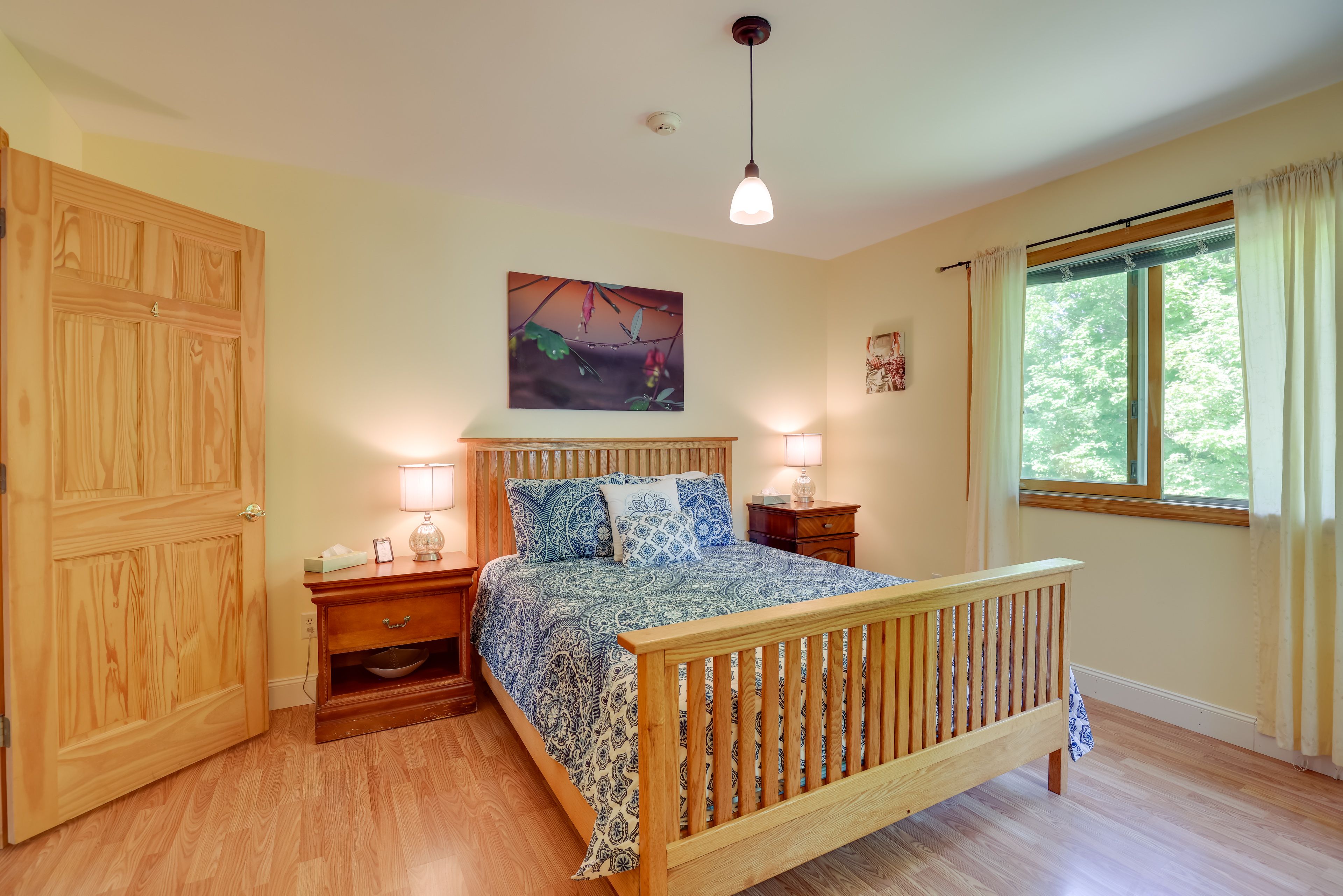 Bedroom 2 | 3rd Floor | Queen Bed