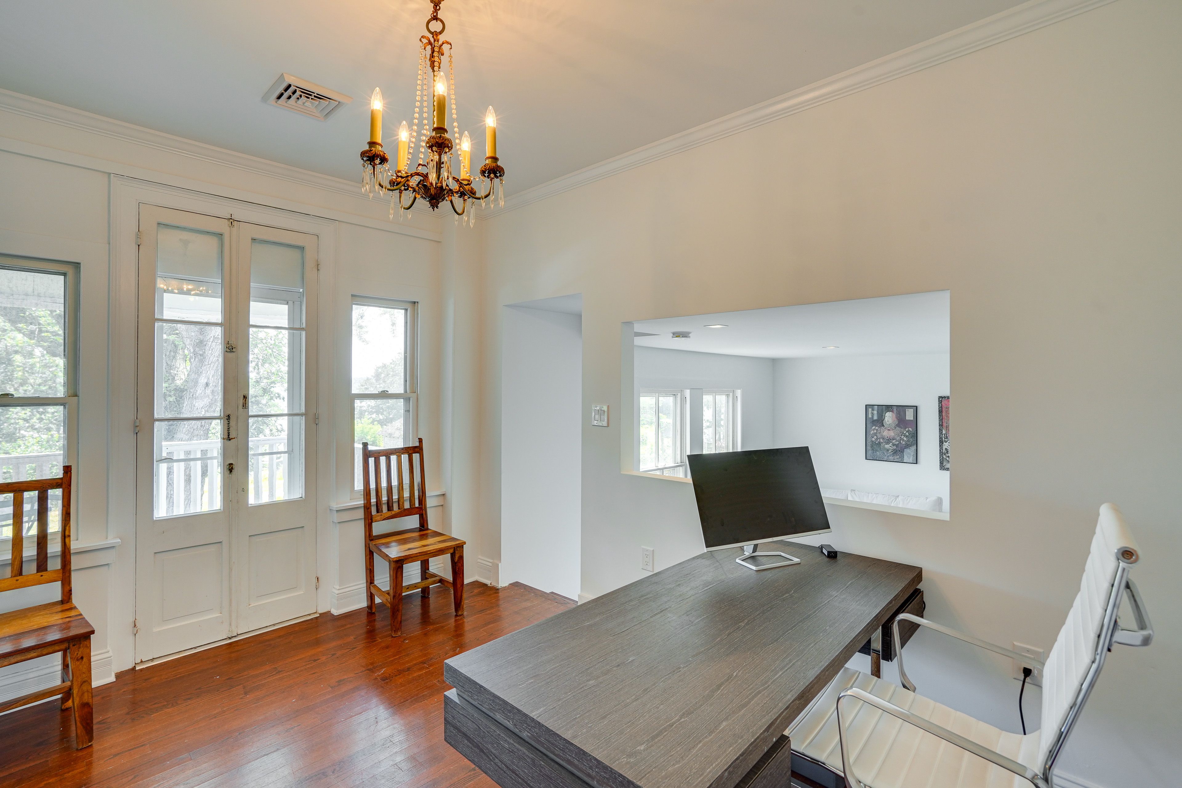 Office Area | Work Desk | Queen Sleeper Sofa | 2nd Floor