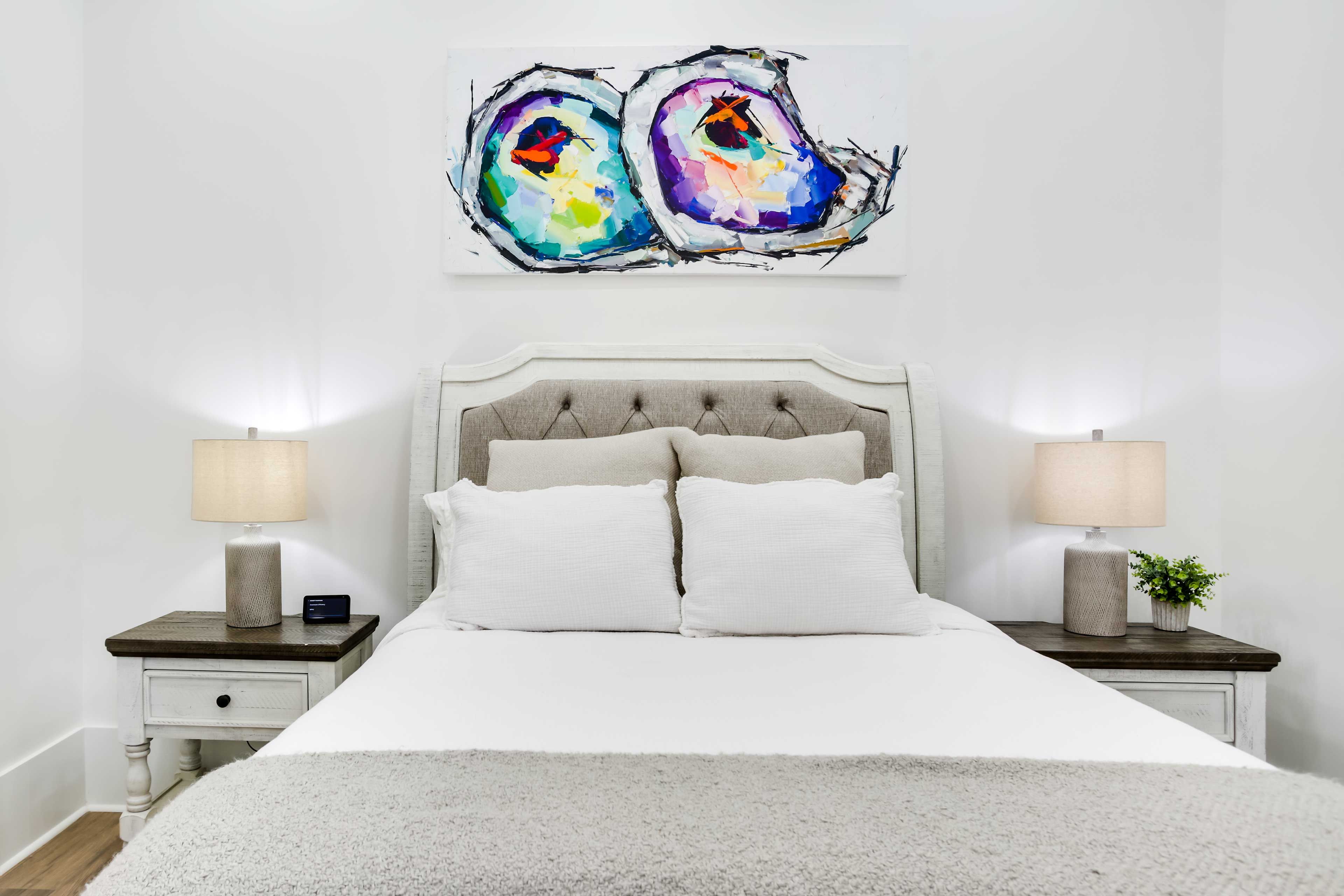 Sleeping Area | Queen Bed