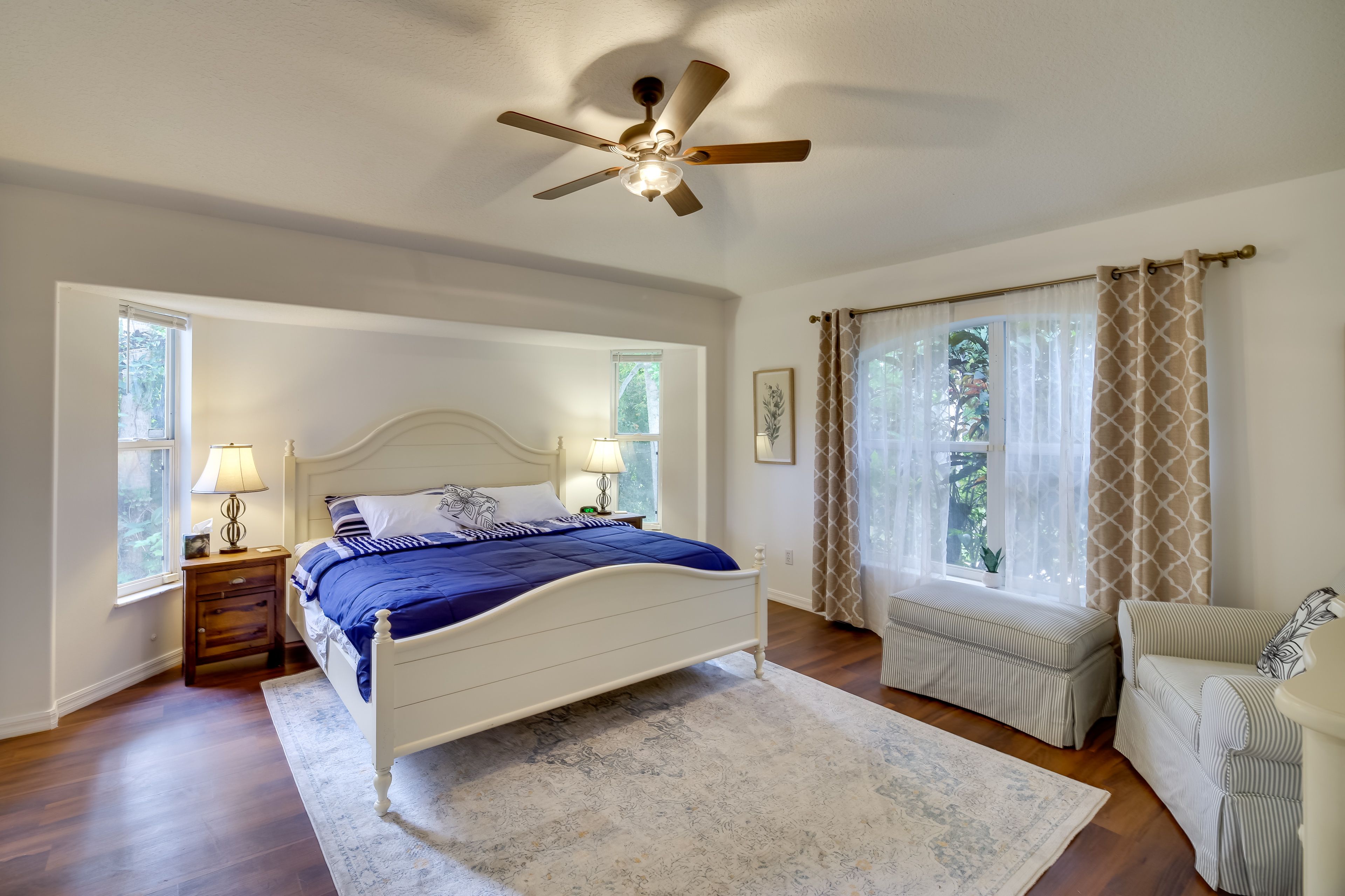 Bedroom 1 | King Bed | Linens Provided | Smart TV | En-Suite Bathroom