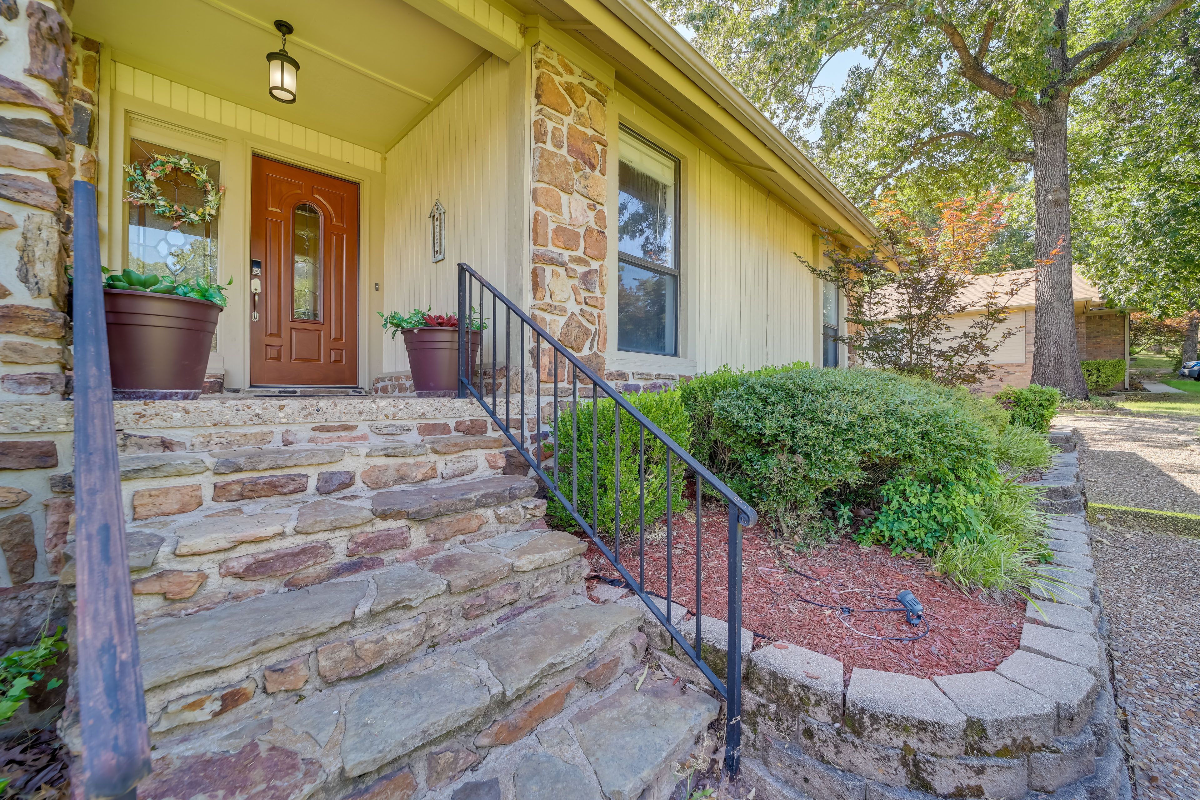Porch | Entryway