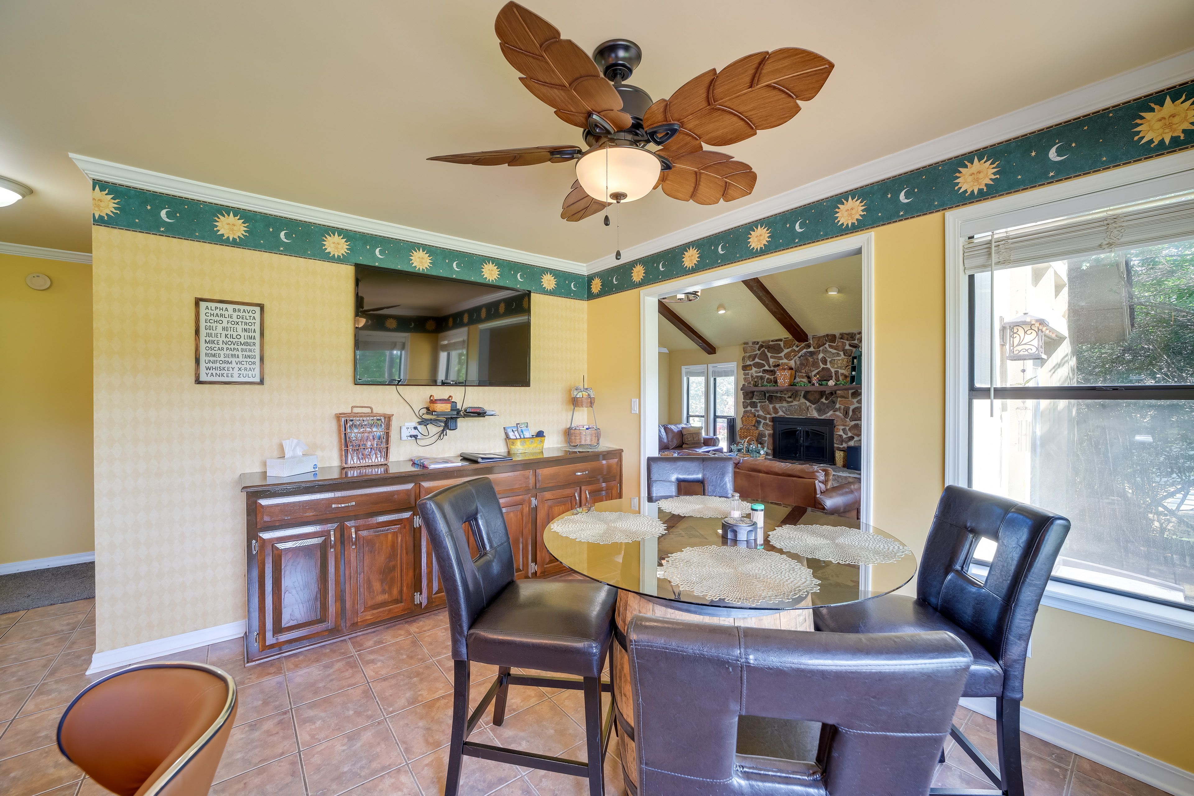 Dining Area | Dining Table | Dishware/Flatware | Flat-Screen TV w/ Cable