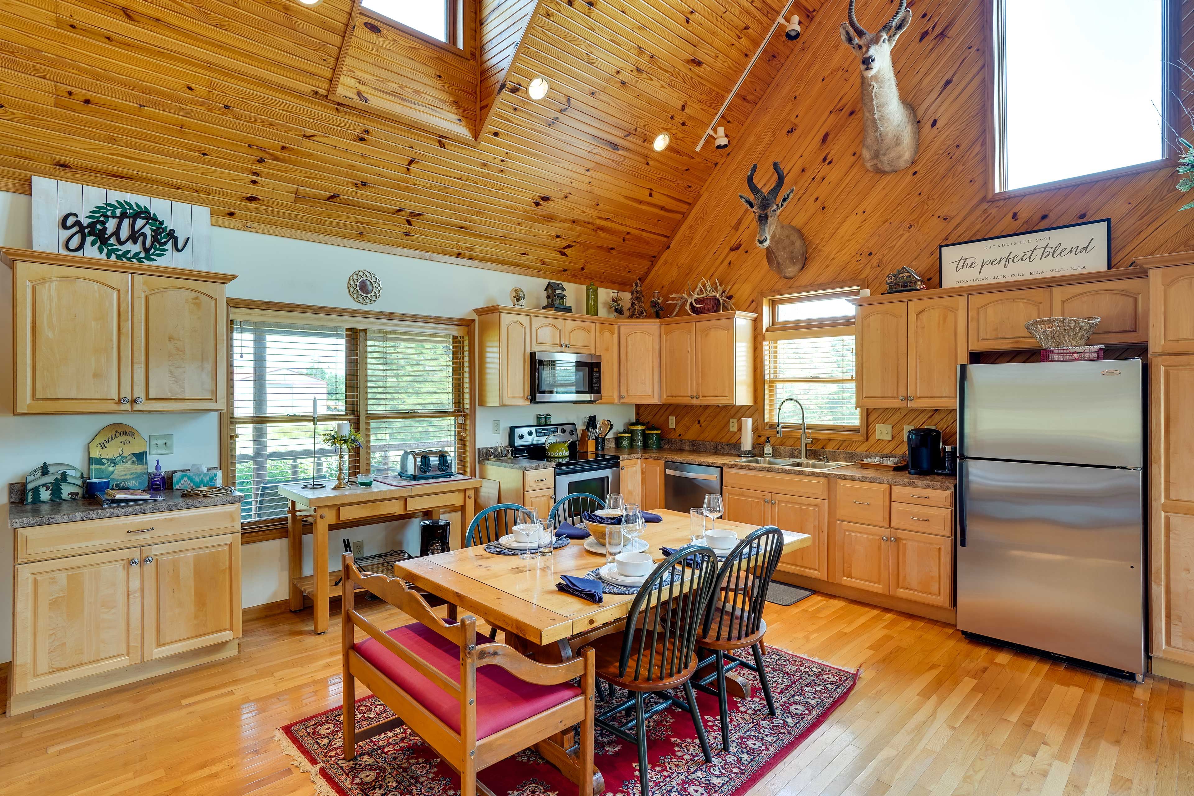 Kitchen | Cooking Basics | Coffee Maker | Paper Towels/Trash Bags Provided