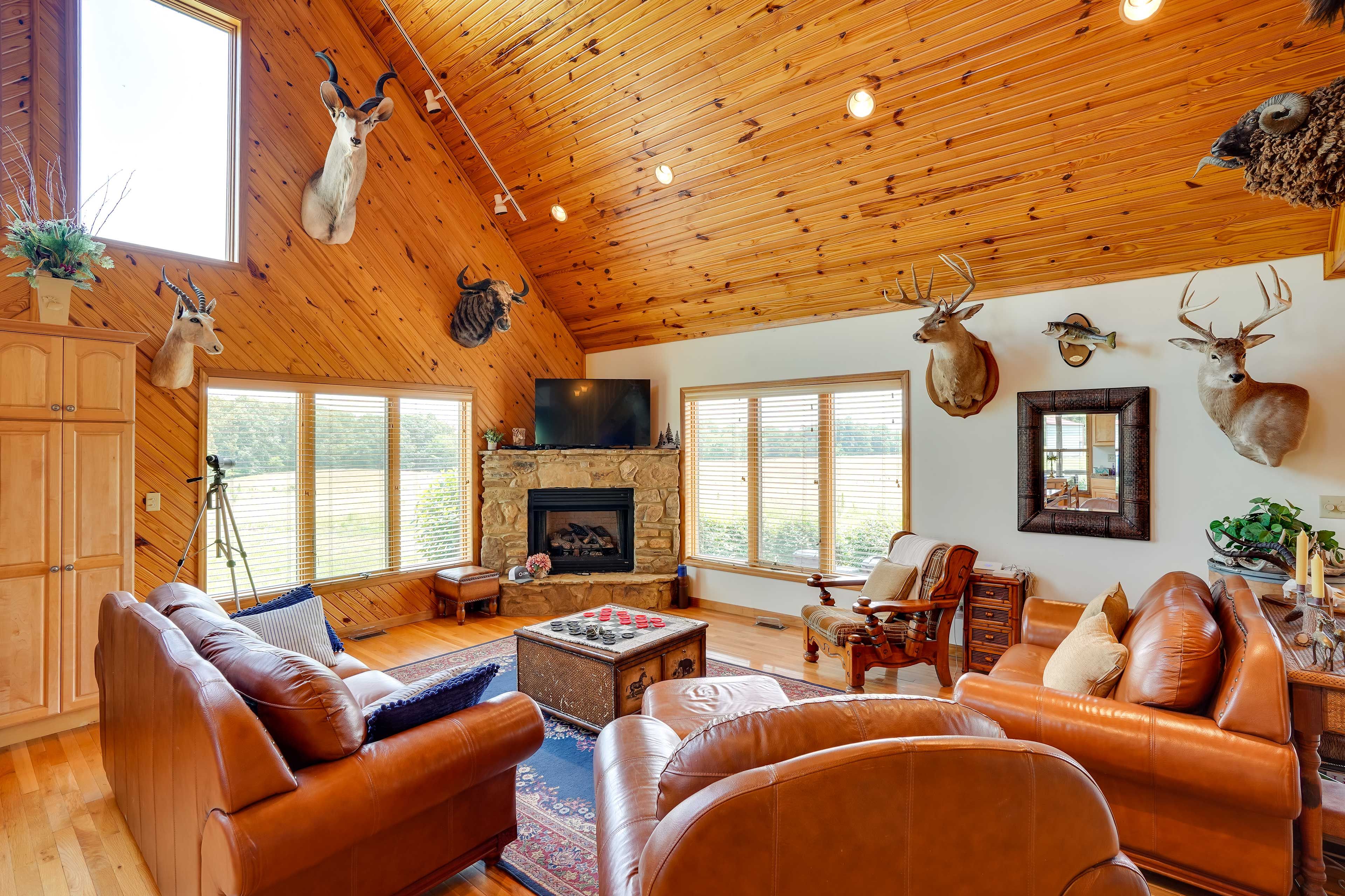 Living Room | Smart TV