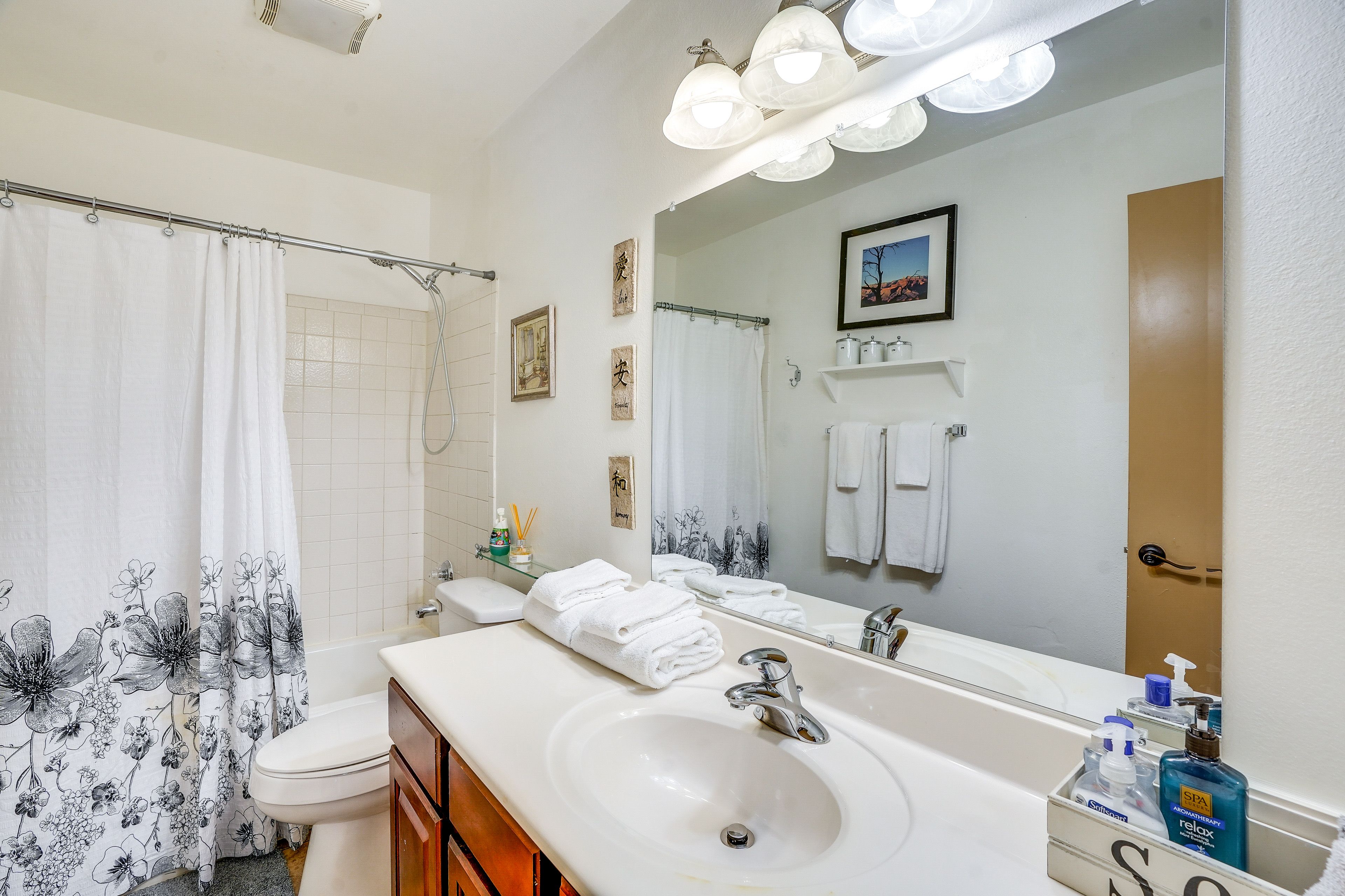 Full Bathroom