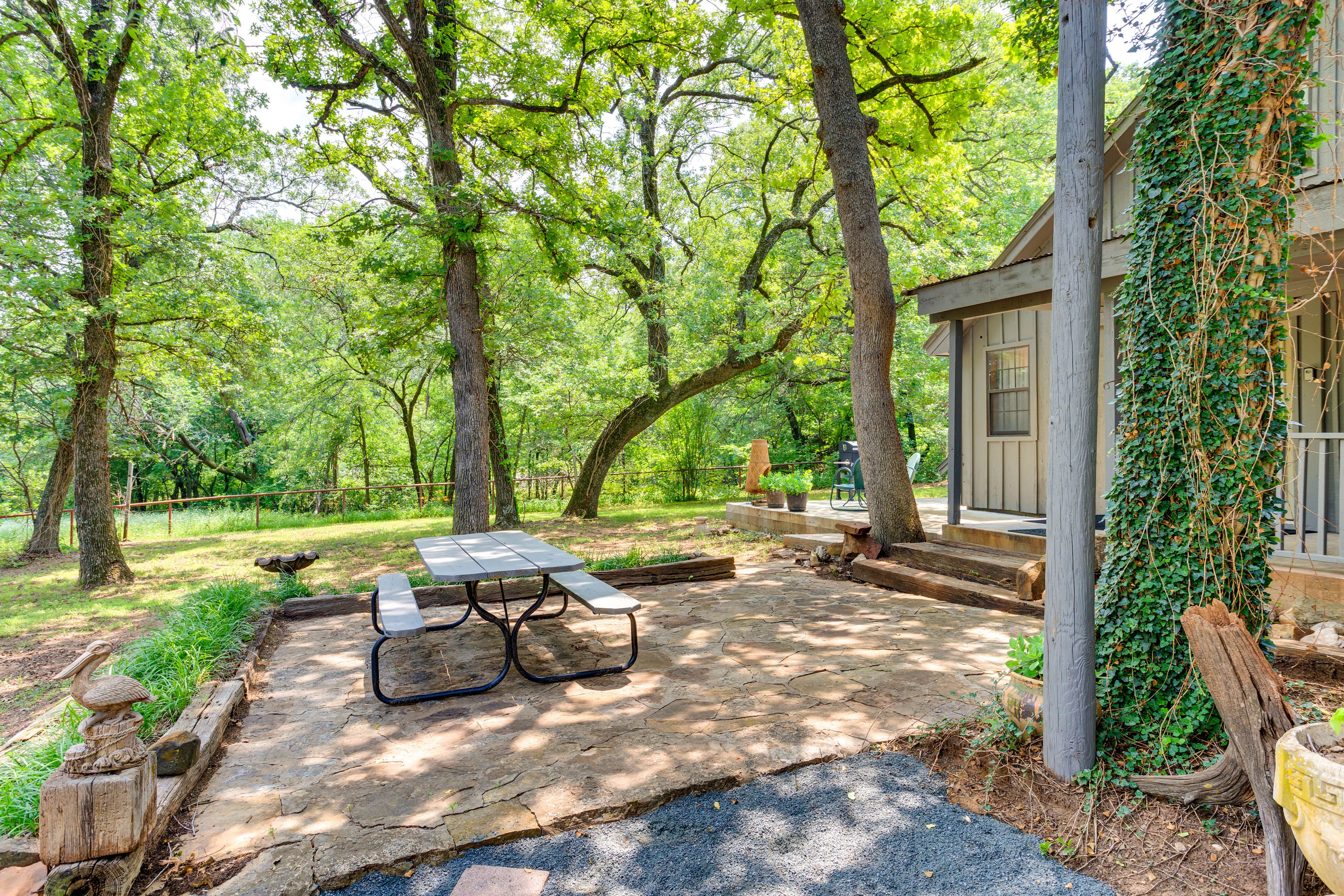 Patio | Charcoal Grill | Chiminea | Outdoor Seating | Picnic Area