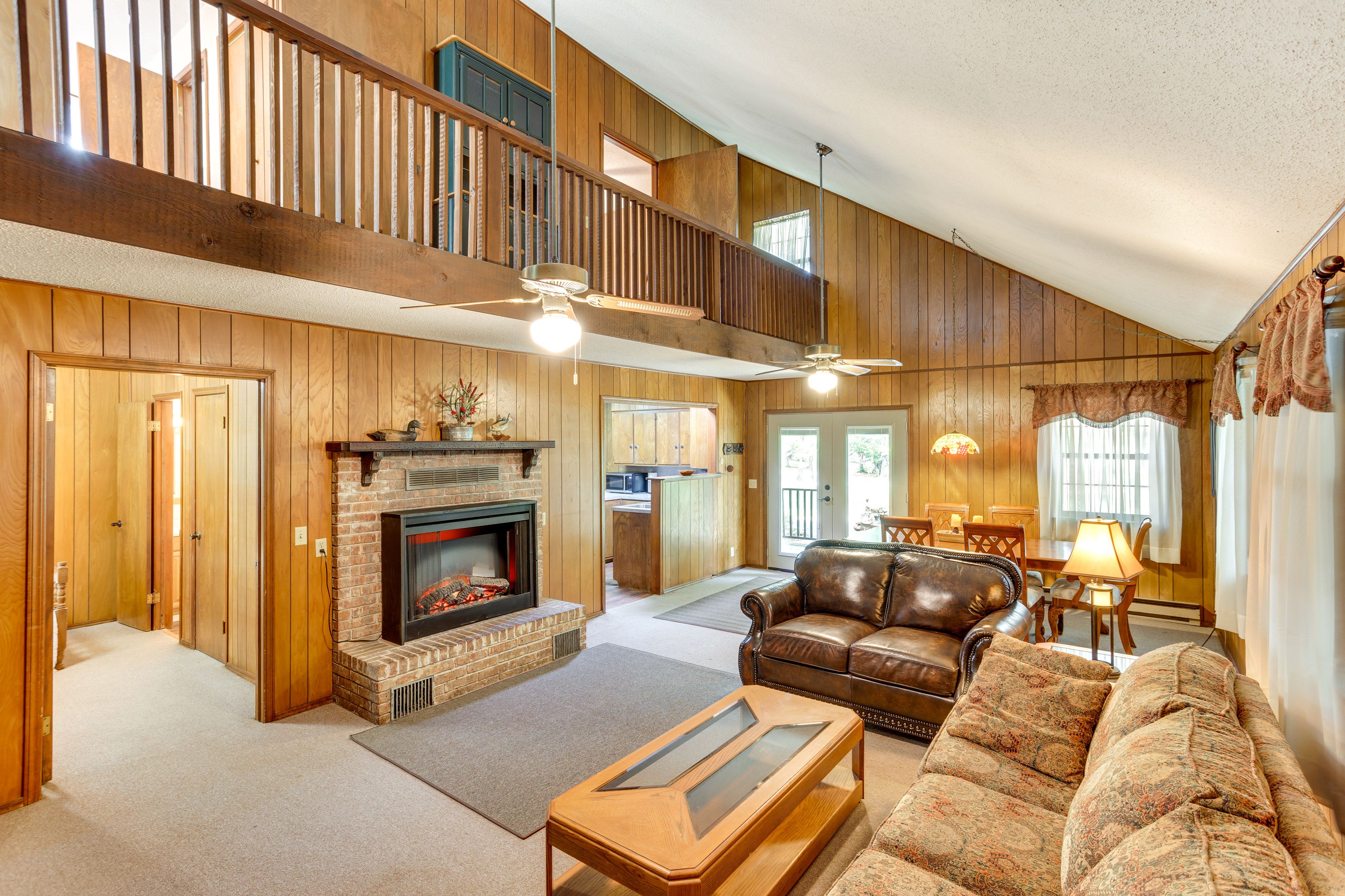 Living Room | Flat-Screen TV | Fireplace | Electric Heating | Window A/C Units