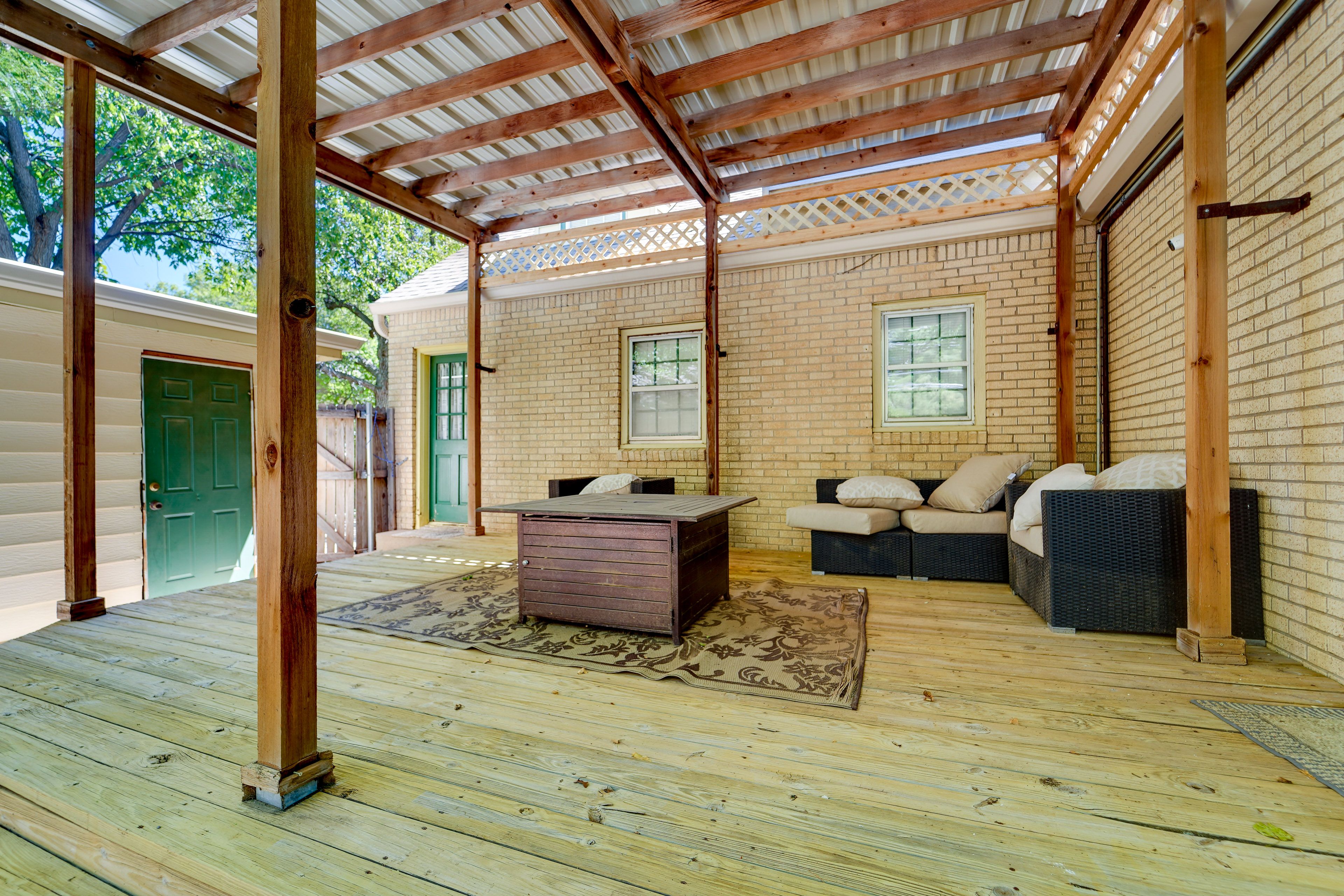 Shared Deck