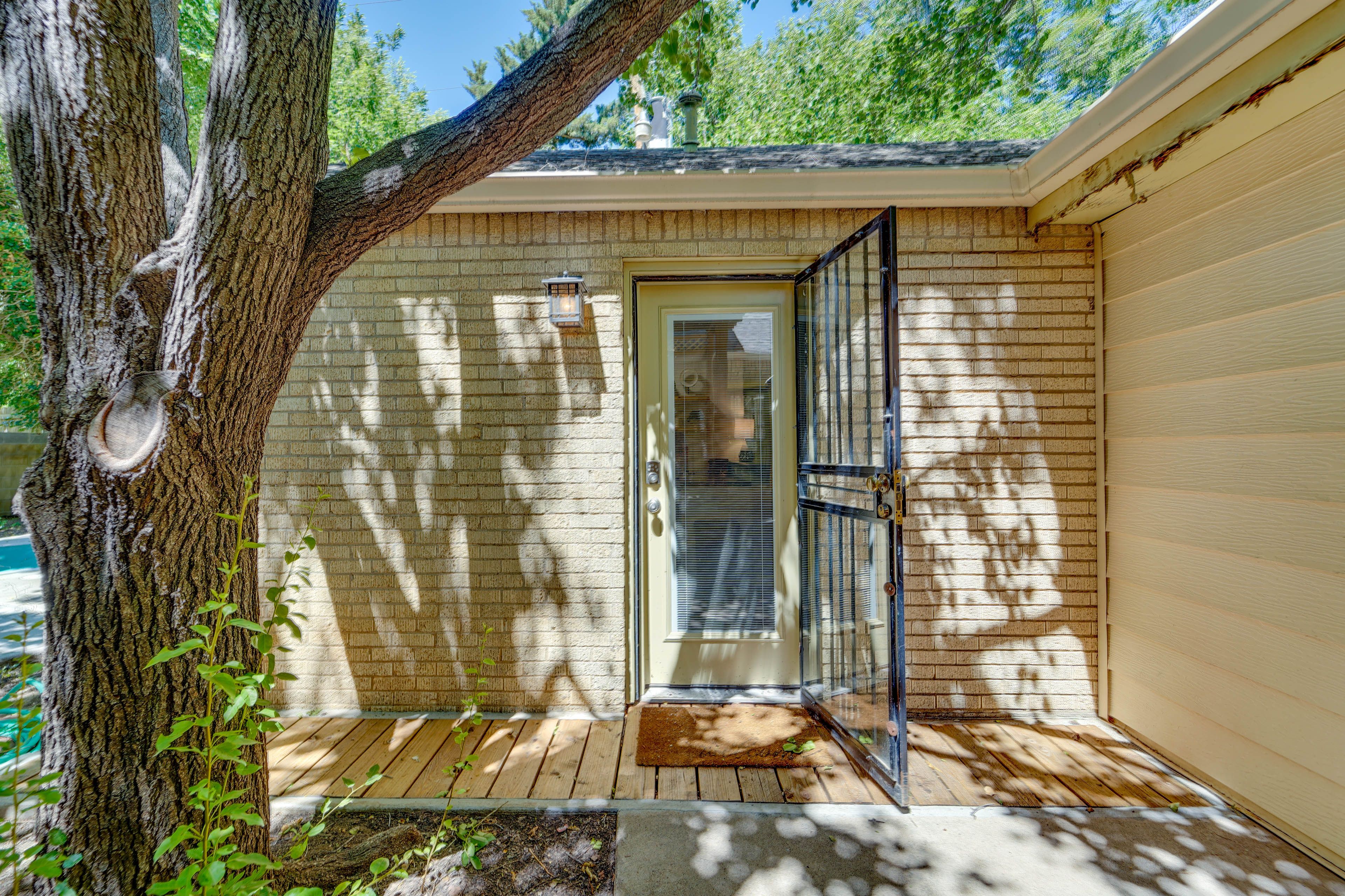 Property Exterior | Driveway (2 Vehicles) | Free Street Parking