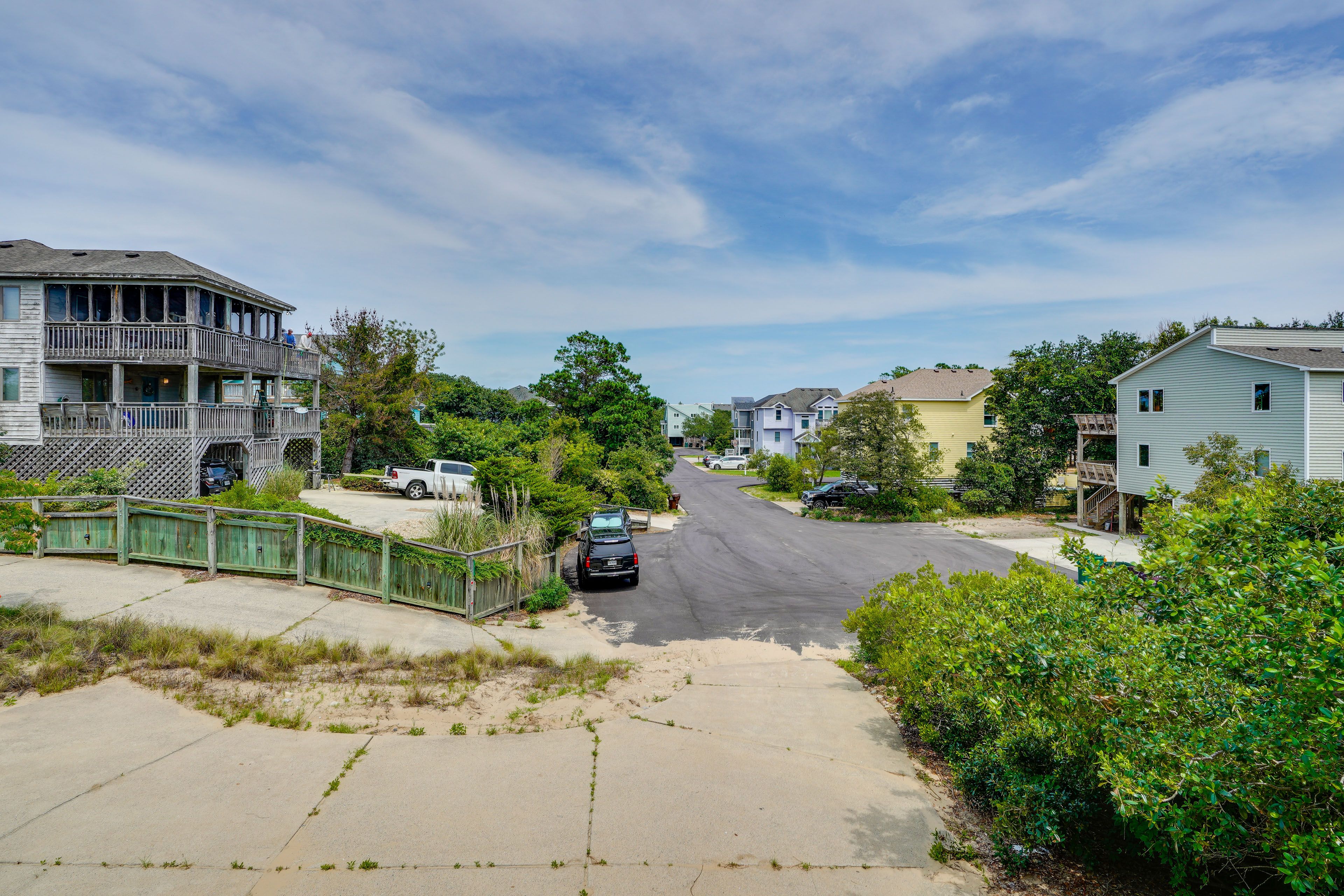 Parking | Driveway (4 Vehicles)