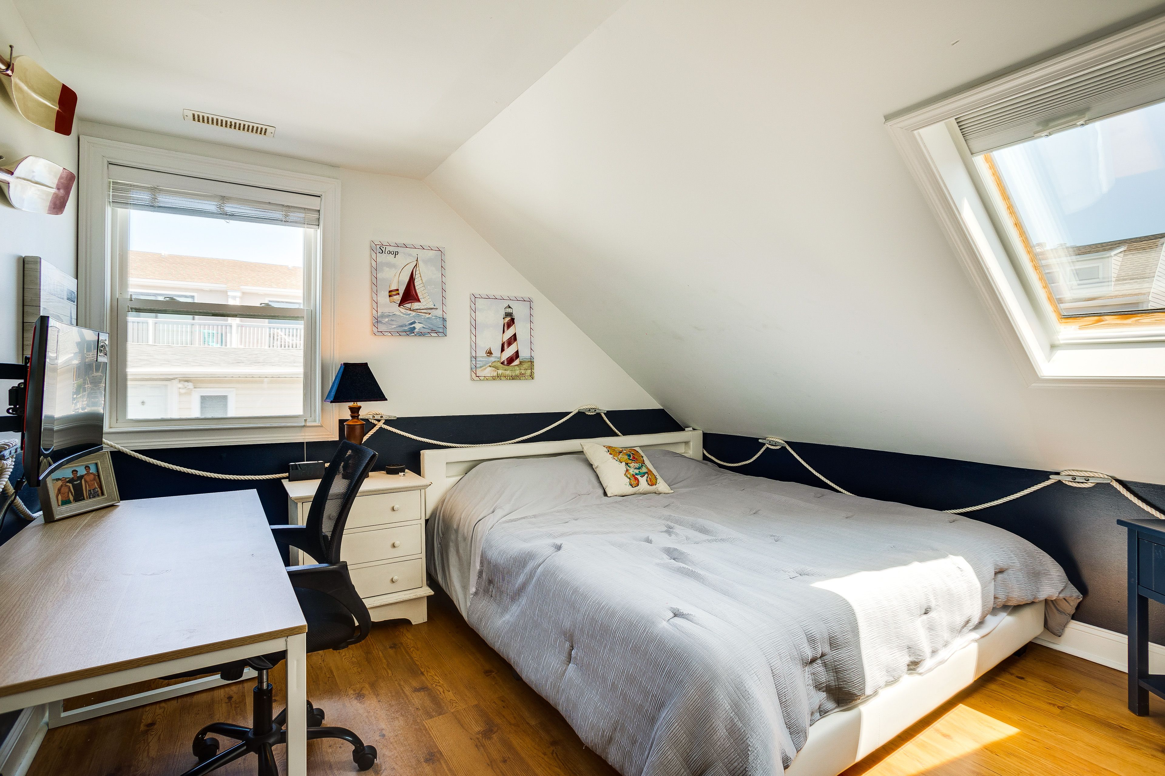 Bedroom 3 | King Bed