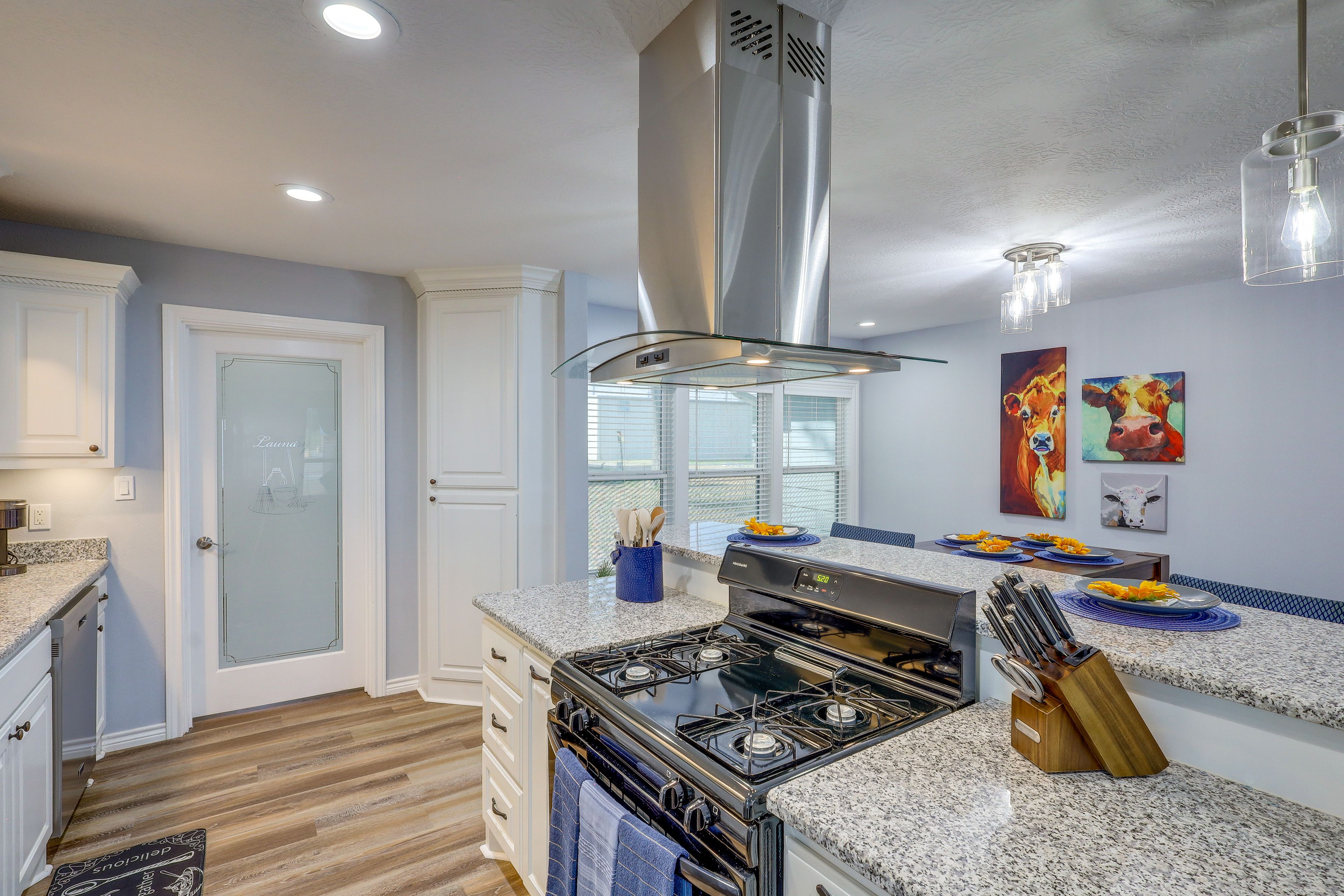 Kitchen | Bar Seating