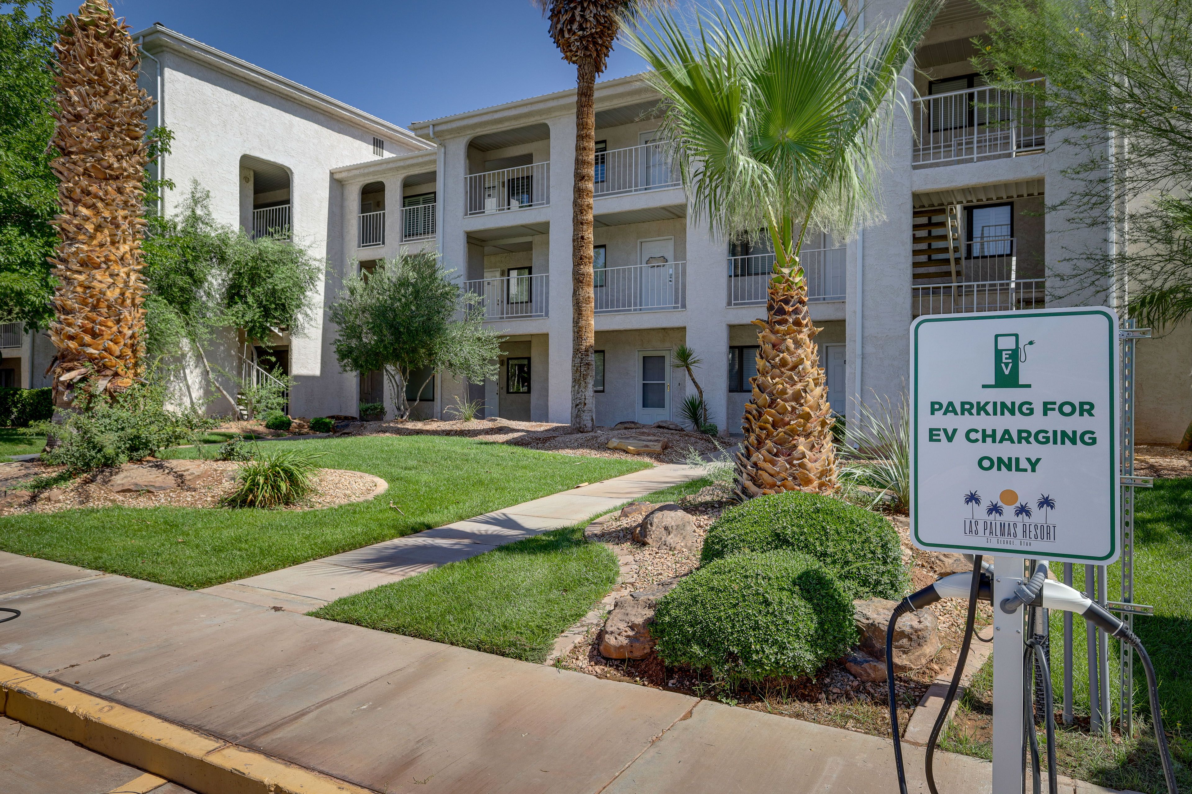 Condo Exterior | Parking | Community Lot (1 Vehicle)