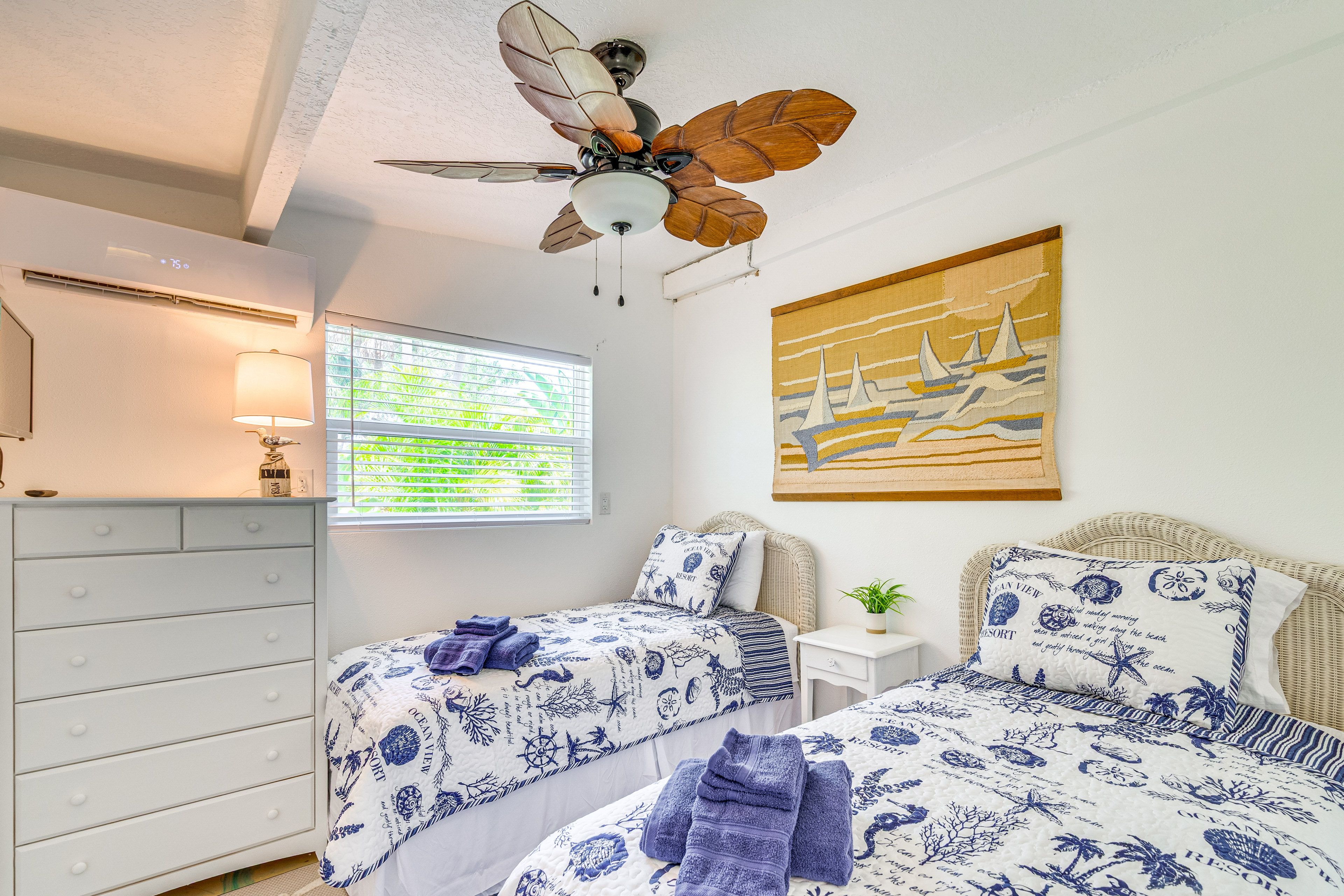 Bedroom 3 | 2 Twin Beds