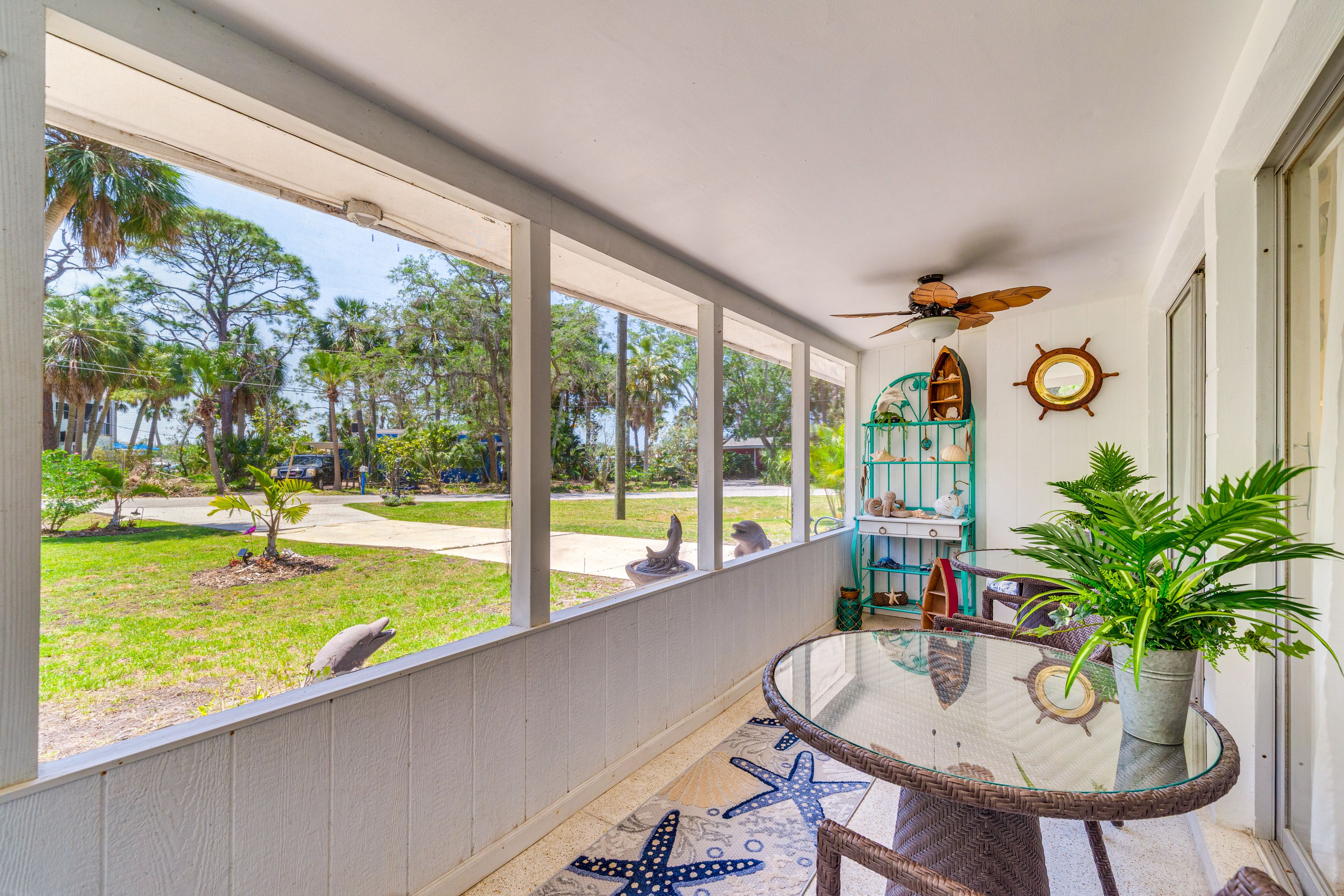 Screened Porch | Front Entry