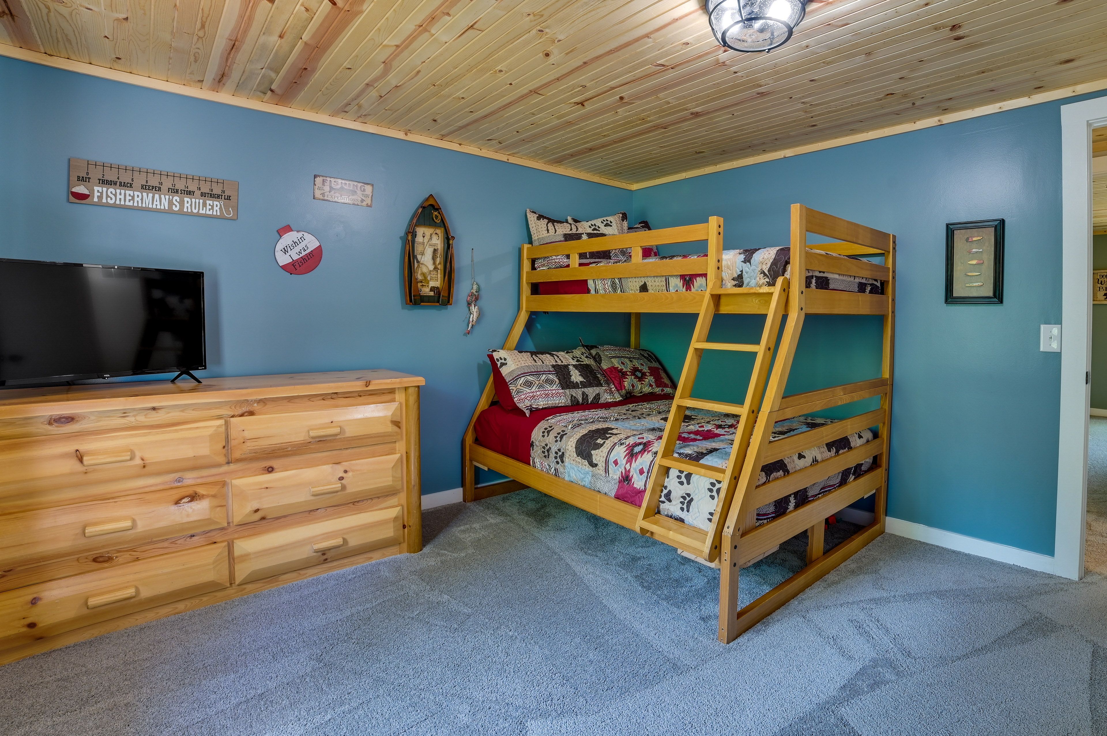 Bedroom 4 | 2nd Floor | Twin/Full Bunk Bed | Smart TV