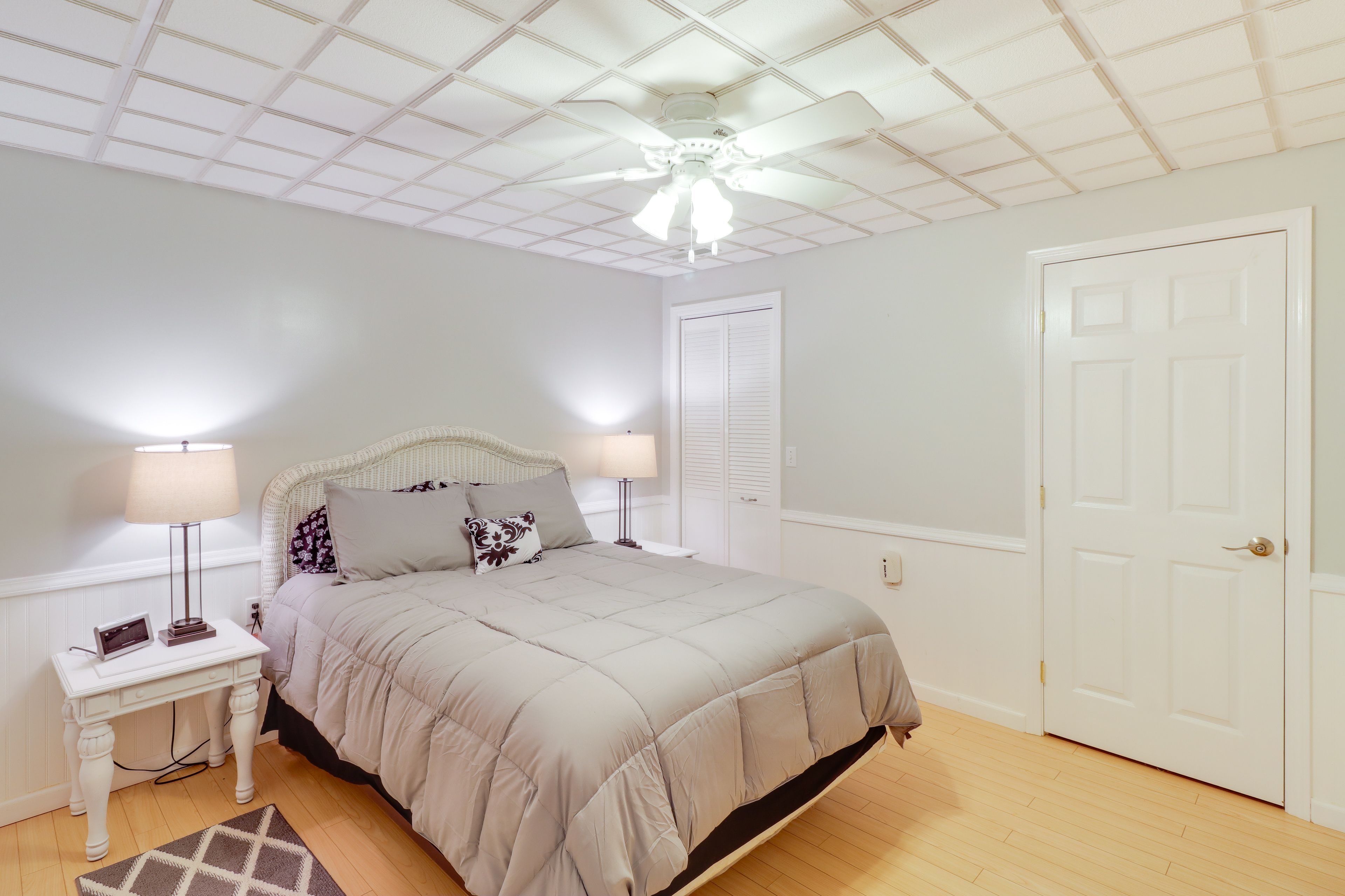 Bedroom 3 | Queen Bed | Lower Level