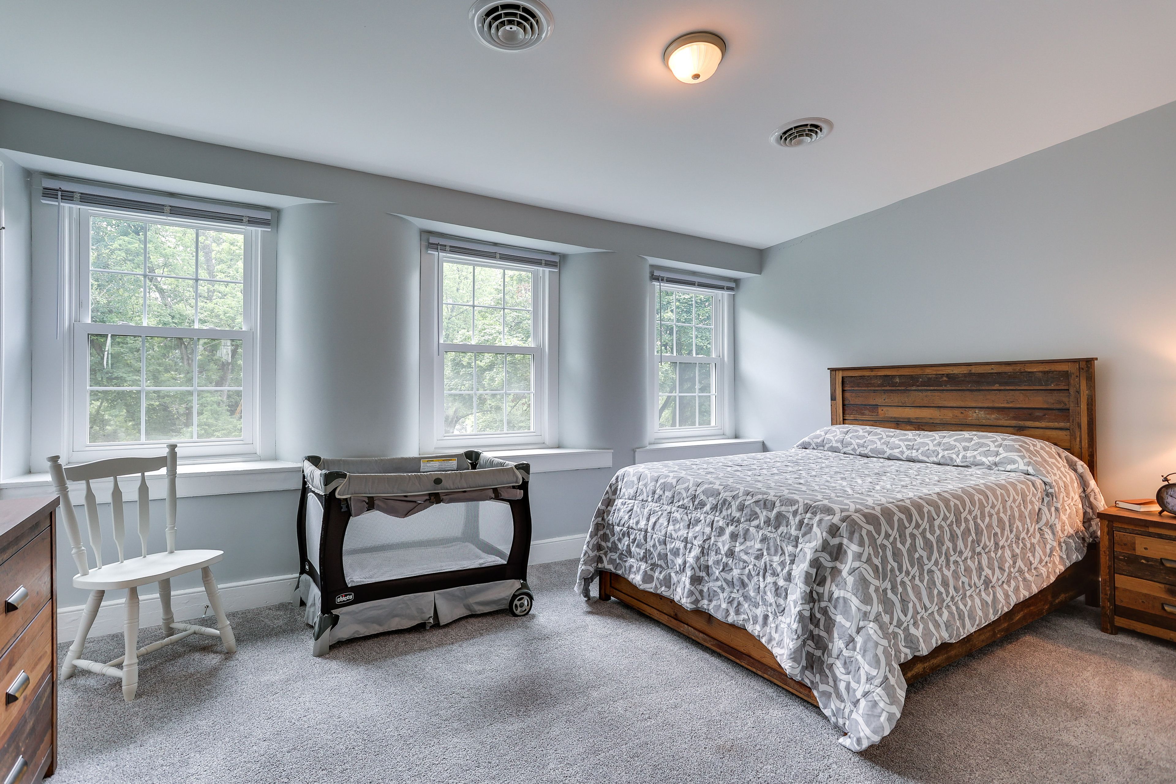 Bedroom 1 | Queen Bed | Linens Provided