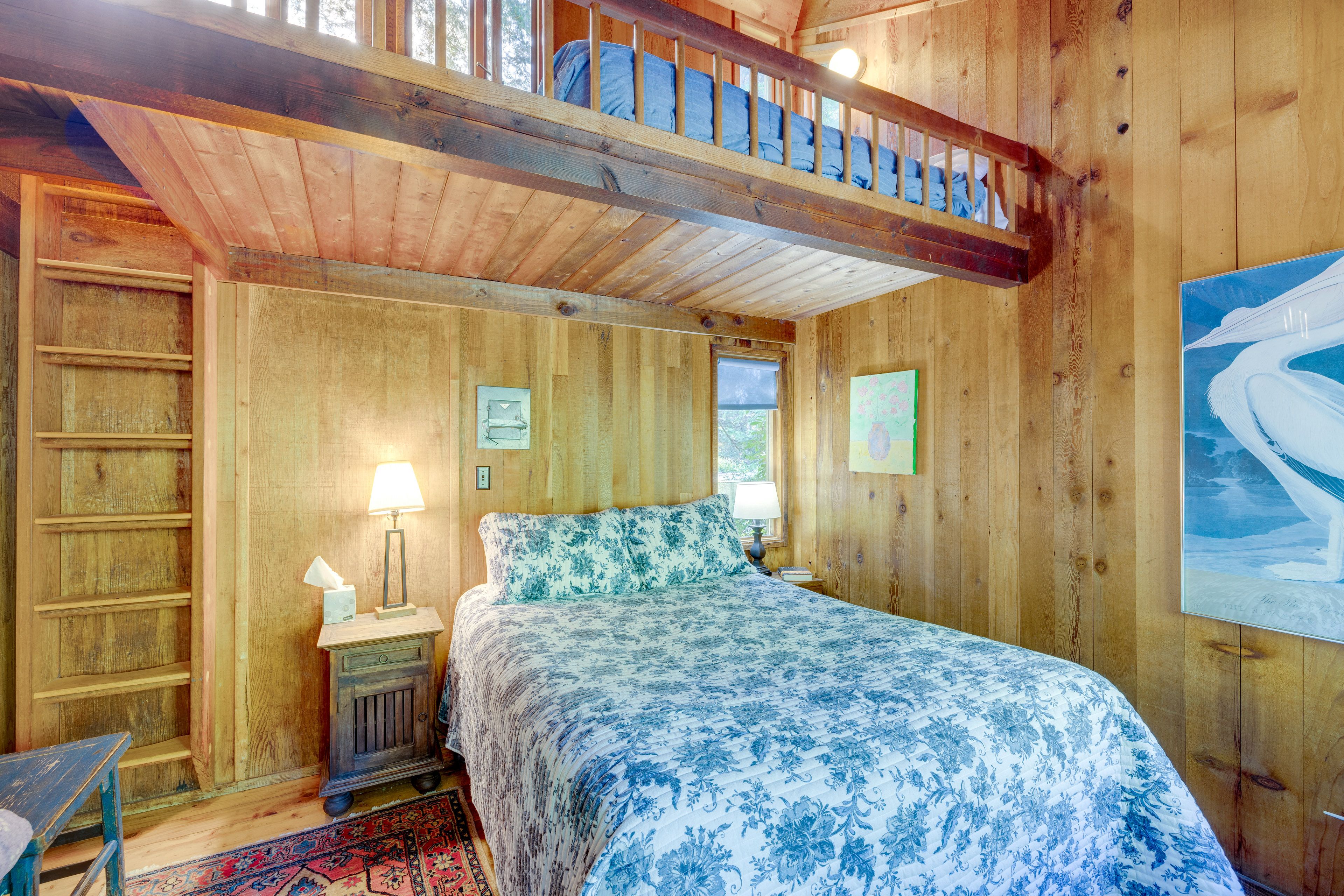 Bedroom 2 | Guest Cabin | Queen Bed