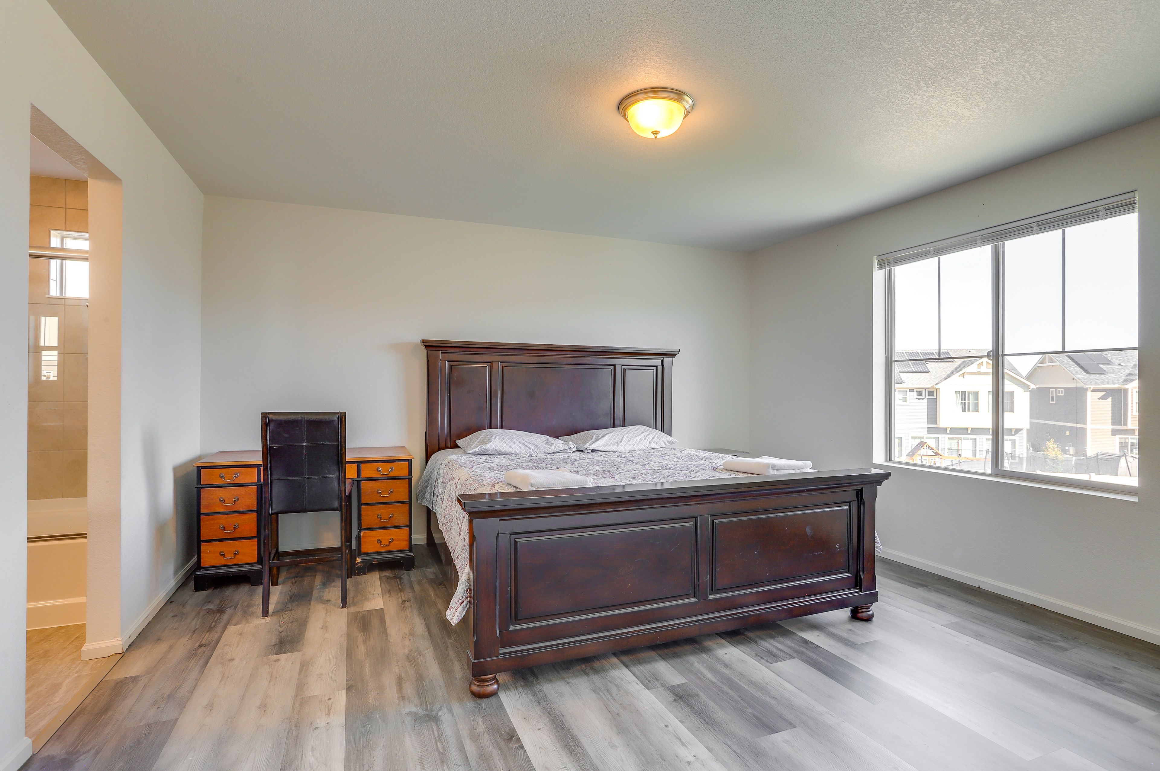 Bedroom 1 | King Bed | 2nd Floor
